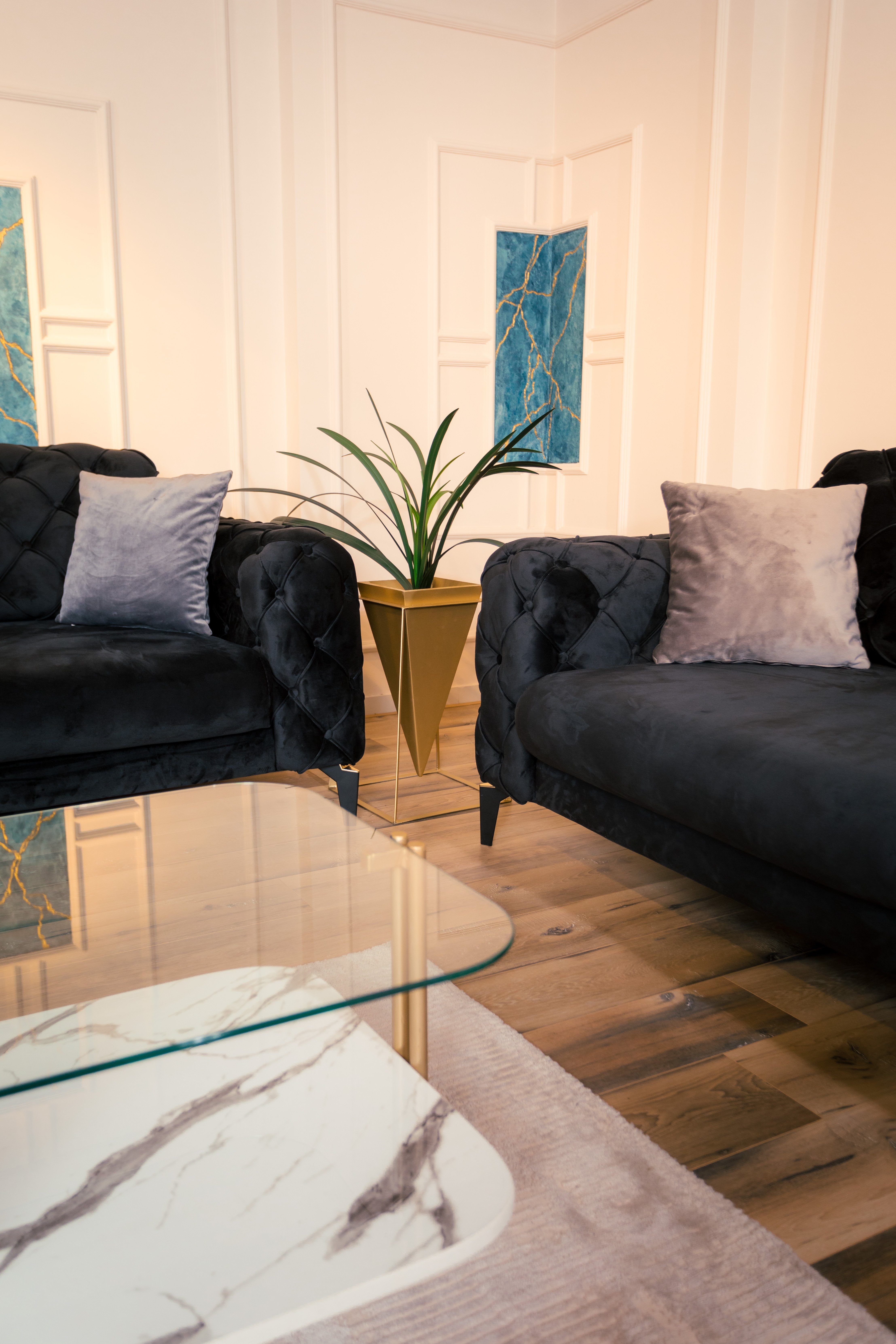 Möbeldreams Sofa Premium Sofa-Set Arizona Chesterfield Modern 3Teilig / Samt, Chesterfield-Design, Samtbezug, 3-teilig, moderne Polstergarnitur – Bild 4 von 5