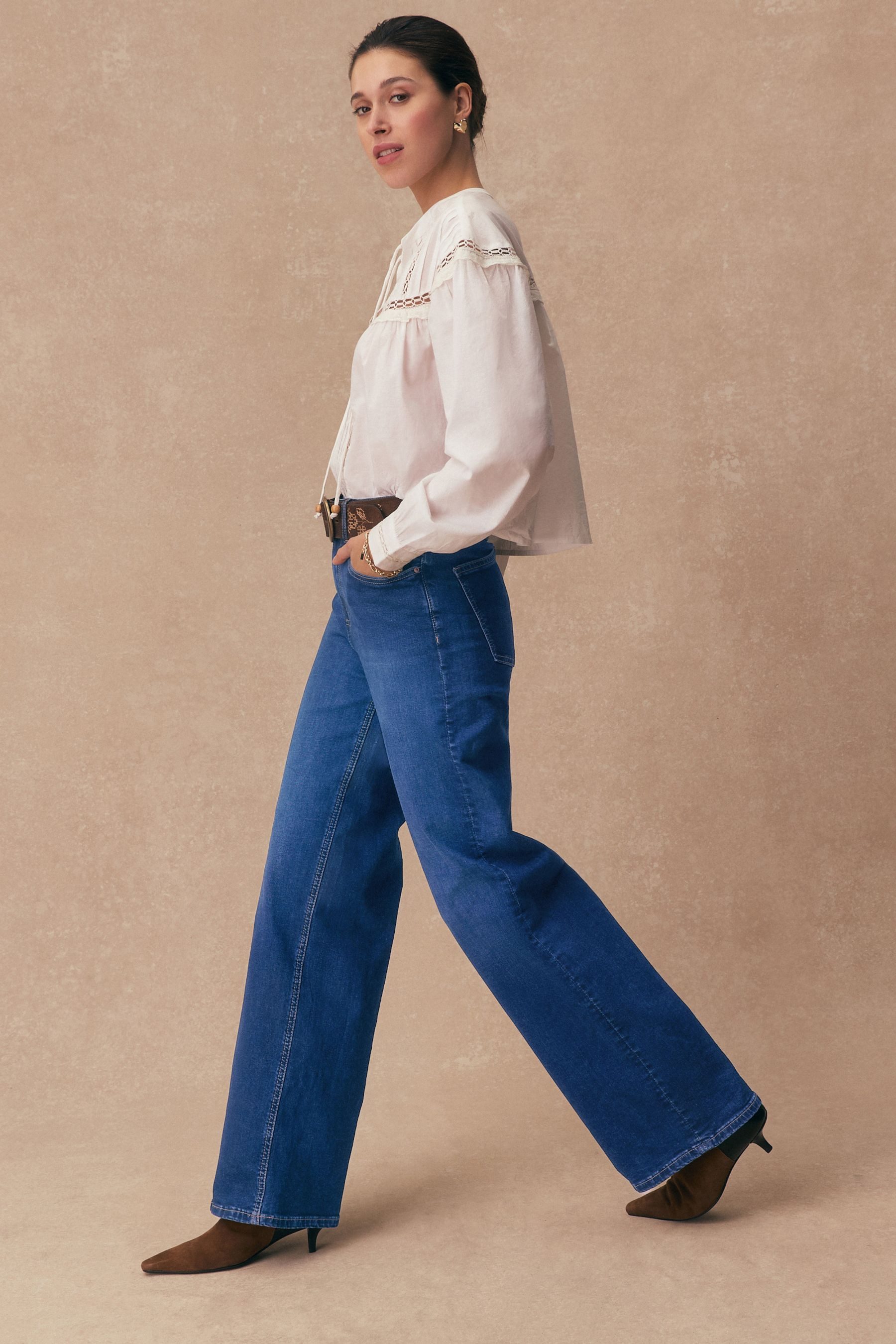 Next Stretch-Jeans Hochbund-Jeans mit weitem Bein, Kurzgröße (1-tlg) – Bild 5 von 5