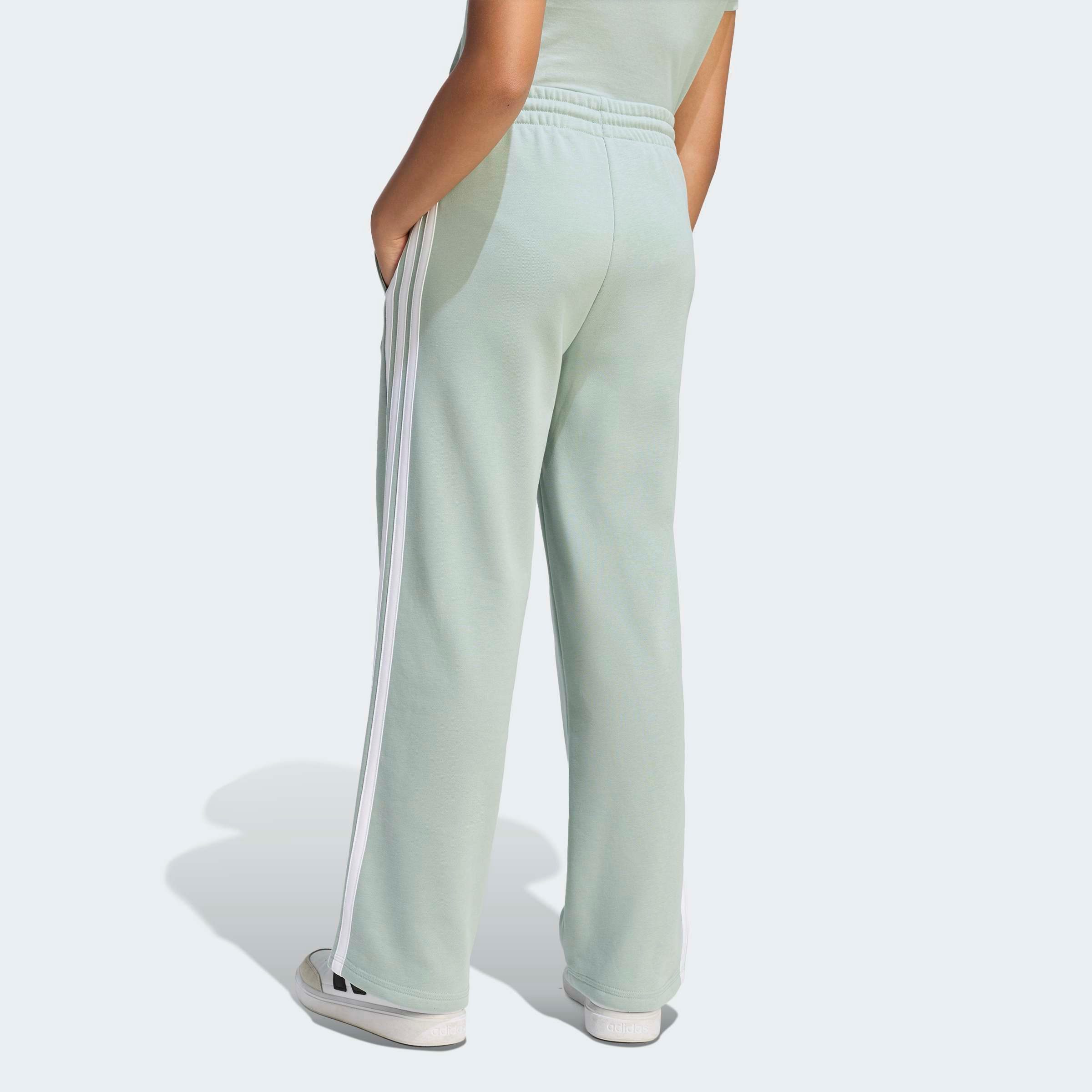 adidas Sportswear Sporthose ESSENTIALS für Kinder, aus Baumwolle, mit Gummizug, normal-weite Passform