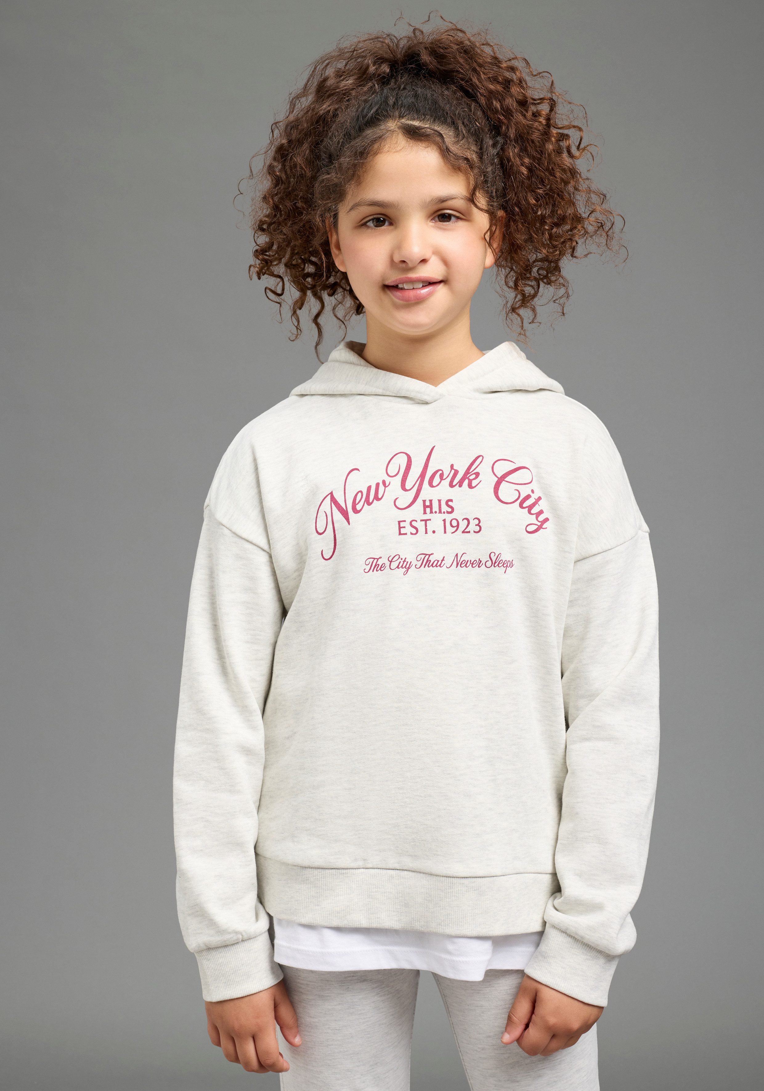 H.I.S Kapuzensweatshirt 2in1 look, H.I.S Sweatshirts mit New York Druck Hoodie mit modischem Druck und Badge, in weich angerauter Sweatware