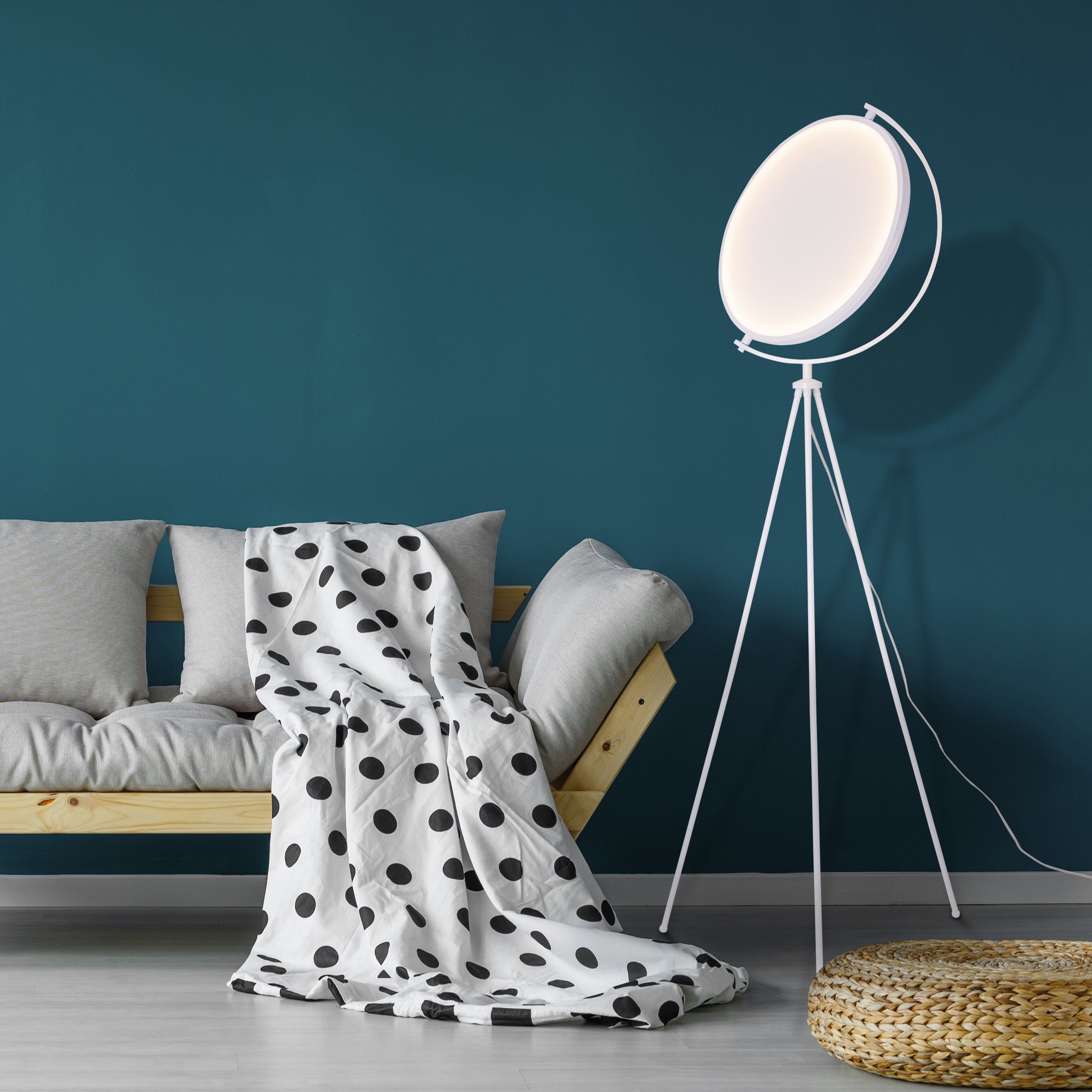 näve Stehlampe Munega, LED fest integriert, Warmweiß, Effizienzklasse: G, Fußschalter, weiß, Eisen/Kunststoff, h: 156cm