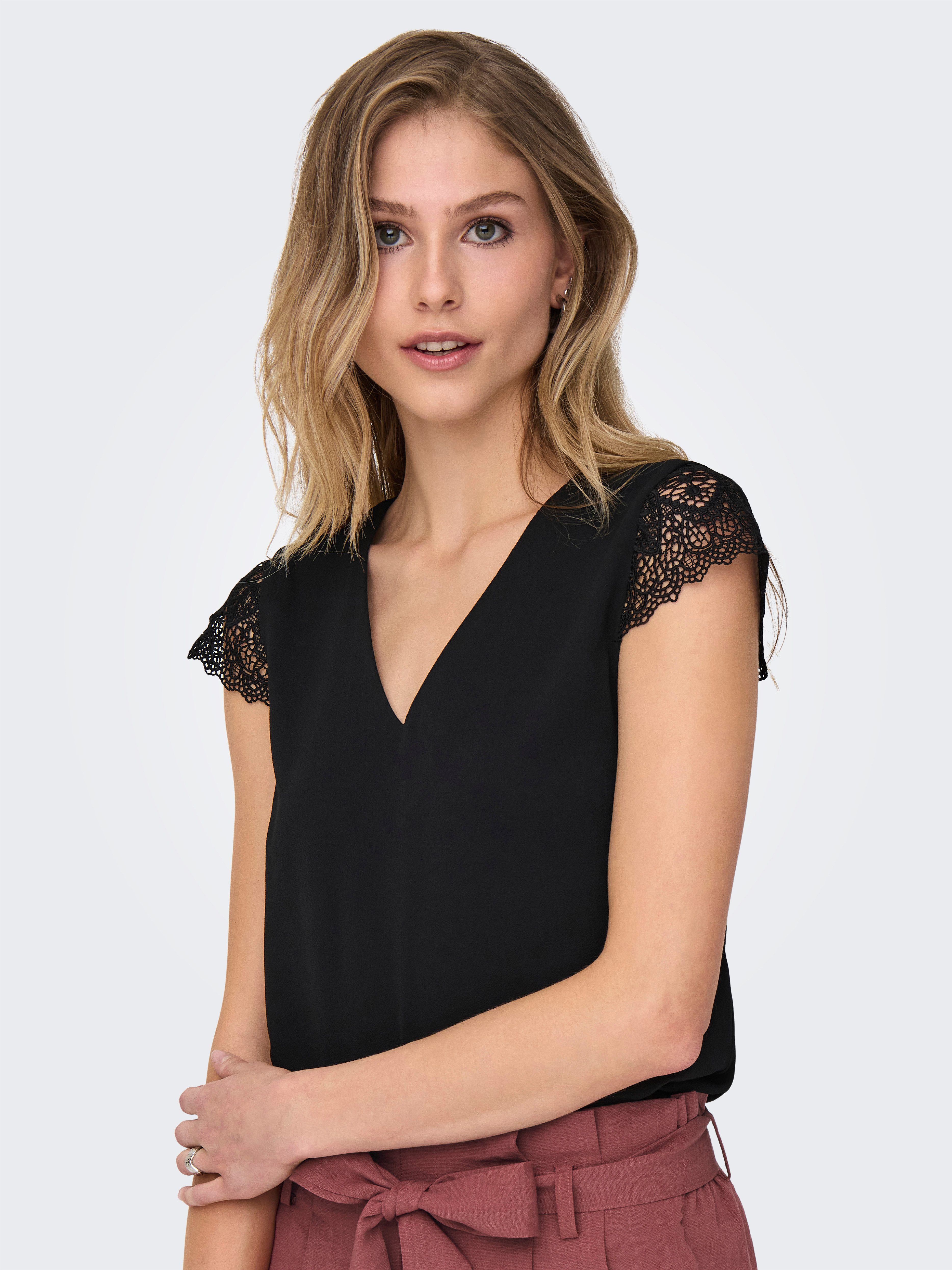 ONLY Kurzarmshirt ONLELVA FR S/S LACE V-NECK TOP CS PTM günstig online kaufen