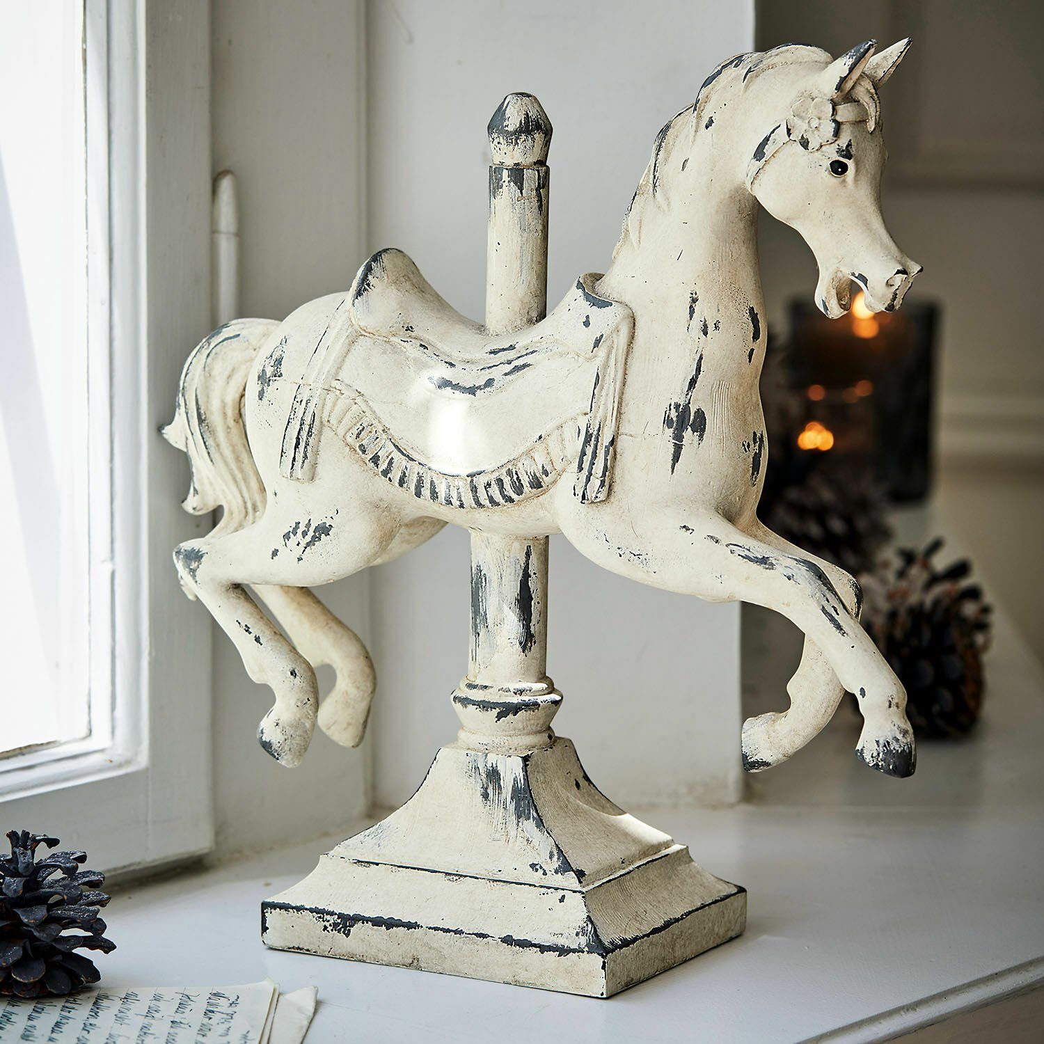 Deko-Pferd Dekofigur Mirabeau Bellefonte antikweiß