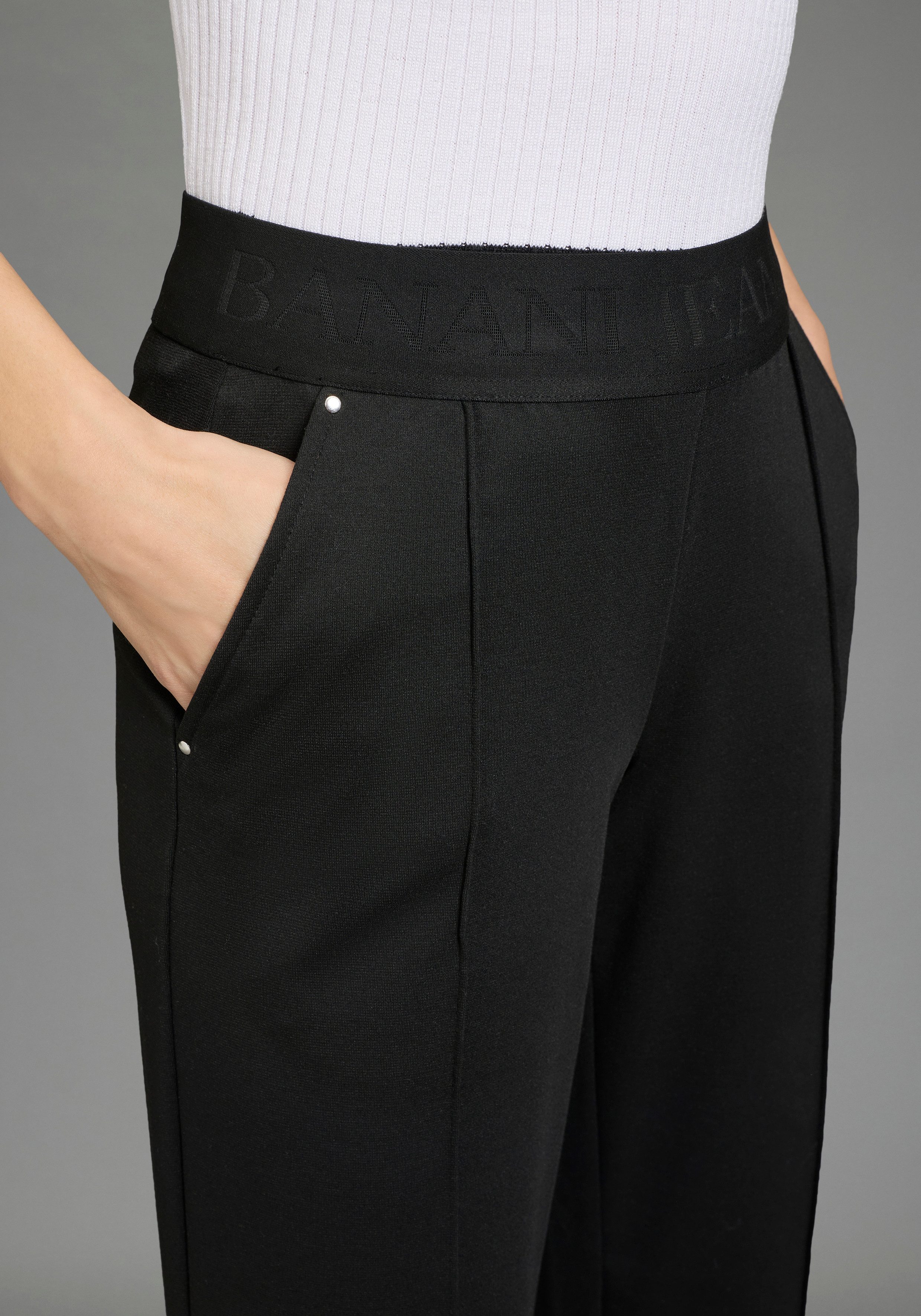 Bruno Banani Jerseyhose in Anzug-Optik, moderner Wideleg-Shape, geprägtes Logo-Bündchen