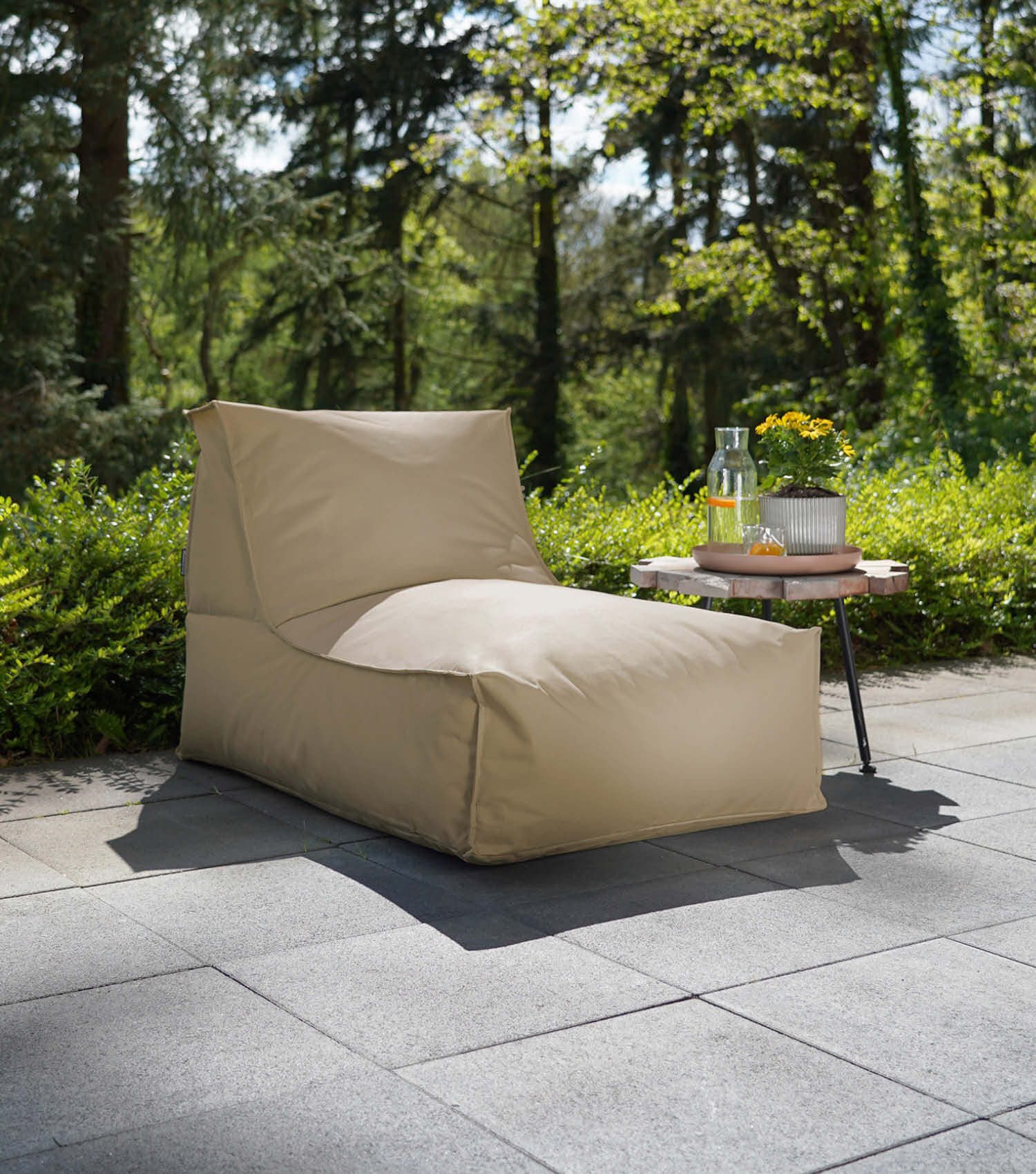 mokebo Sitzsack Der Sundowner (für drinnen & draußen), Bean Bag Outdoor für Kinder & Erwachsene, Relaxliege in Beige-Khaki