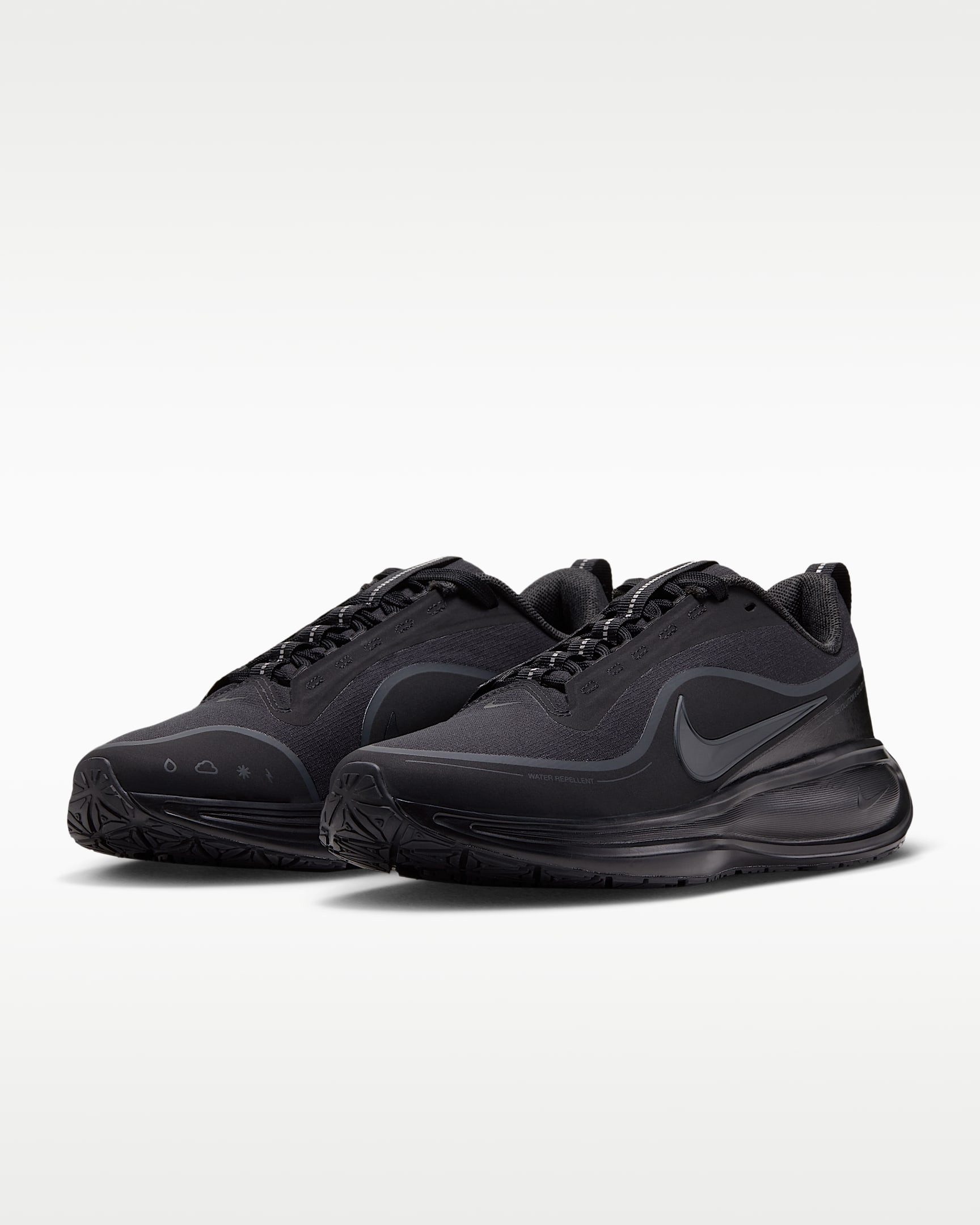 Nike Revolution 8 Utility Laufschuh