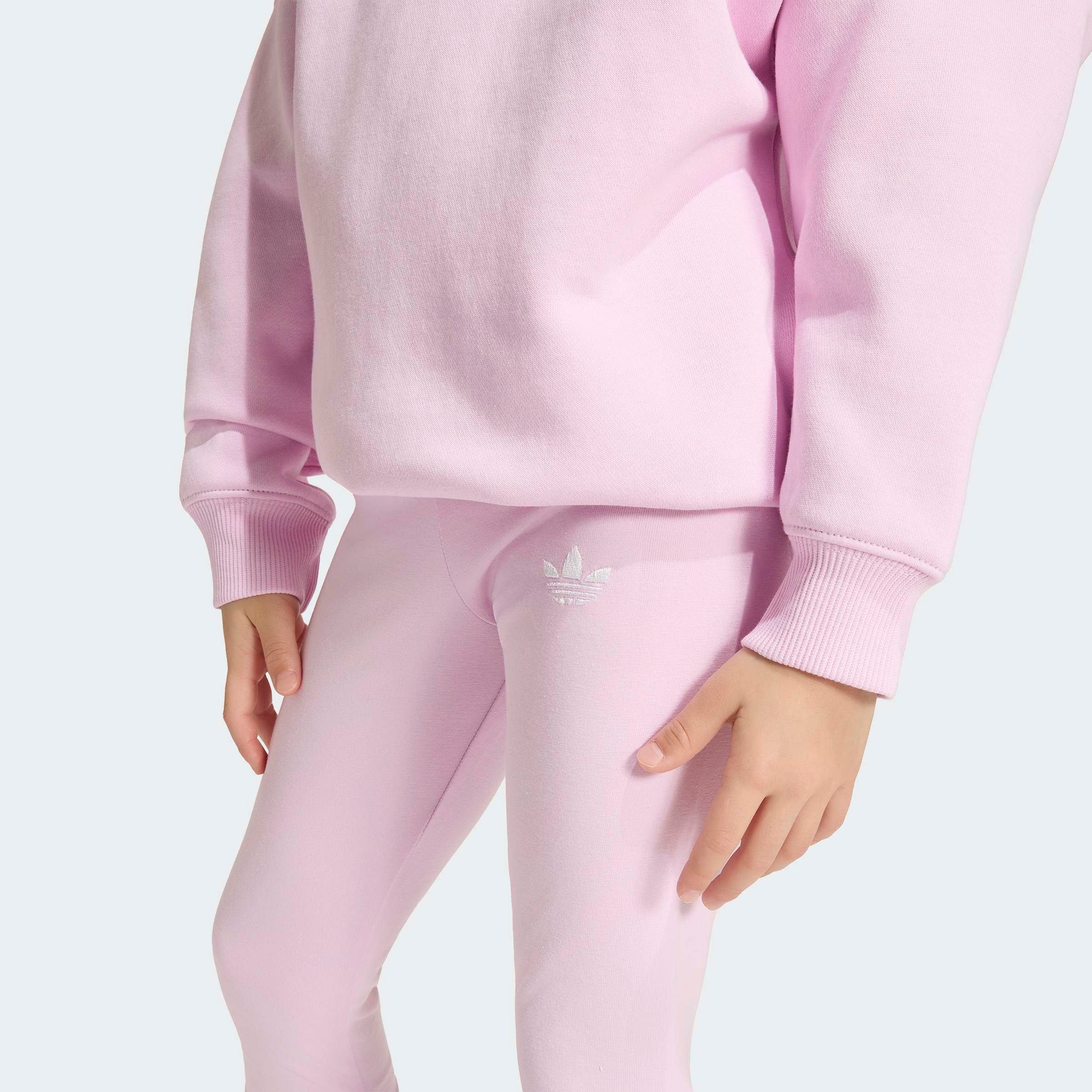 adidas Originals Trainingsanzug OVERSIZE SET RUNDHALSAUSSCHNITT LEGGINGS (2-tlg), für Kinder, 2-teilig, aus Baumwolle und Polyester – Bild 3 von 5