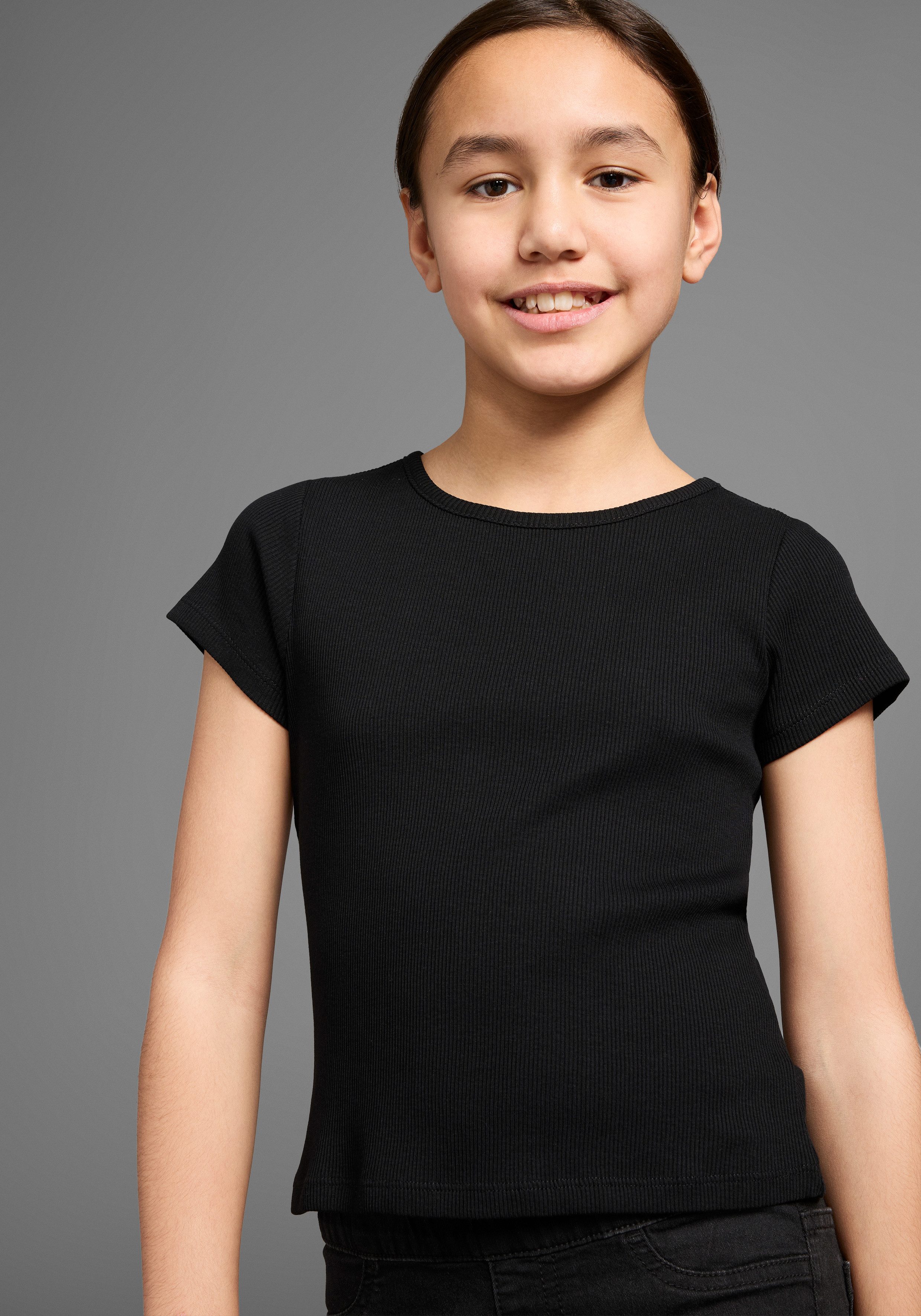 KIDSWORLD T-Shirt 2er Pack T-Shirts in elastischer Rippqualität (Packung, 2-tlg., 2) 2er Packung T-Shirts