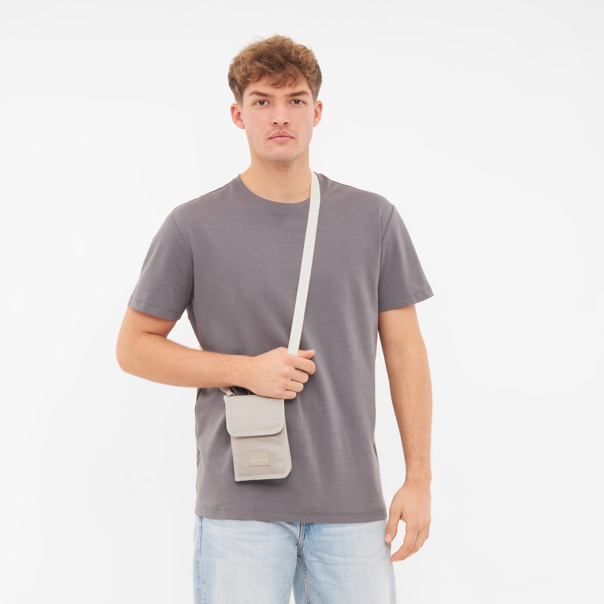 Johnny Urban Umhängetasche Troy Travel Wallet, Wasserabweisend, Kleiner Brustbeutel für Reisen