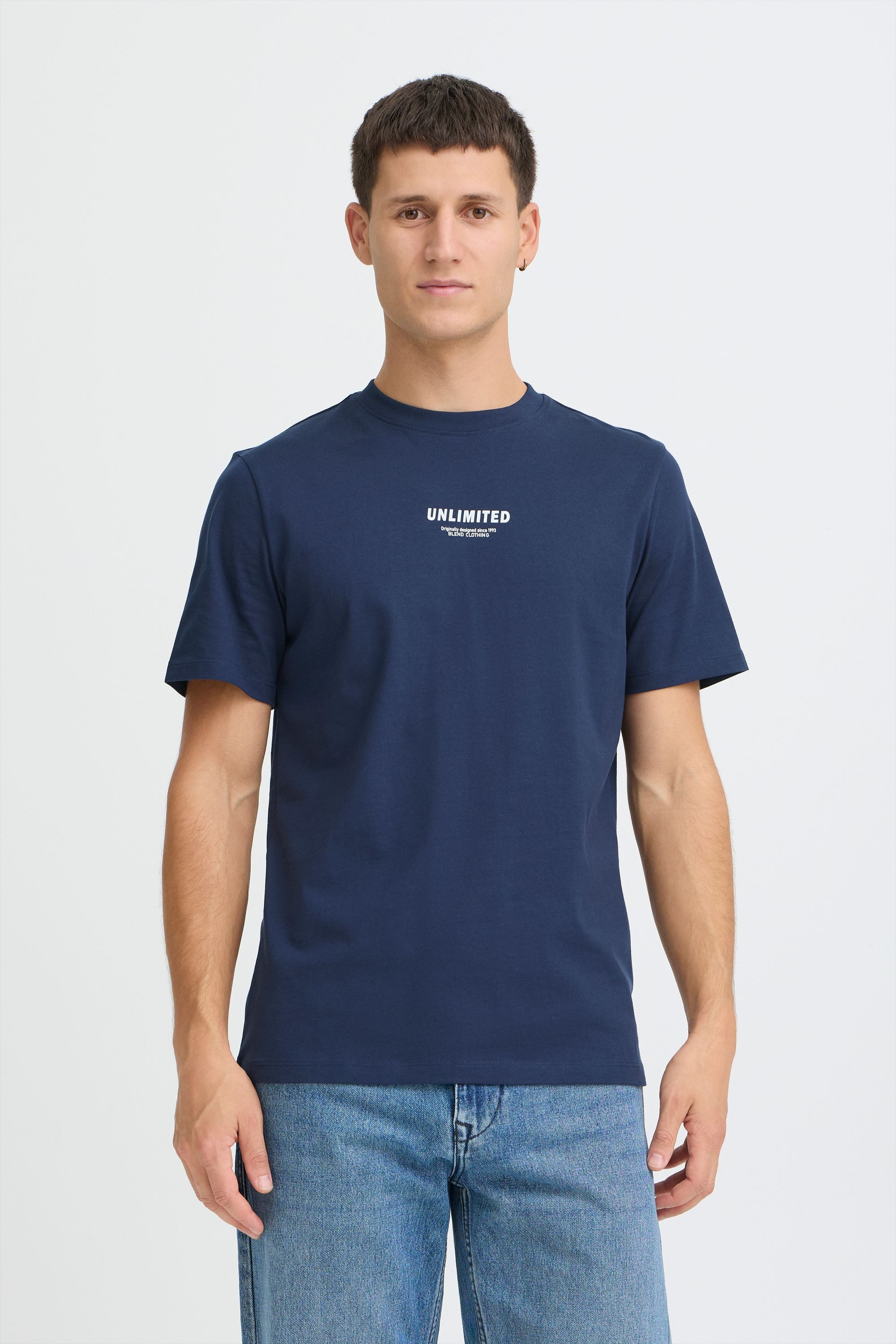 Rundhalsshirt BHStema