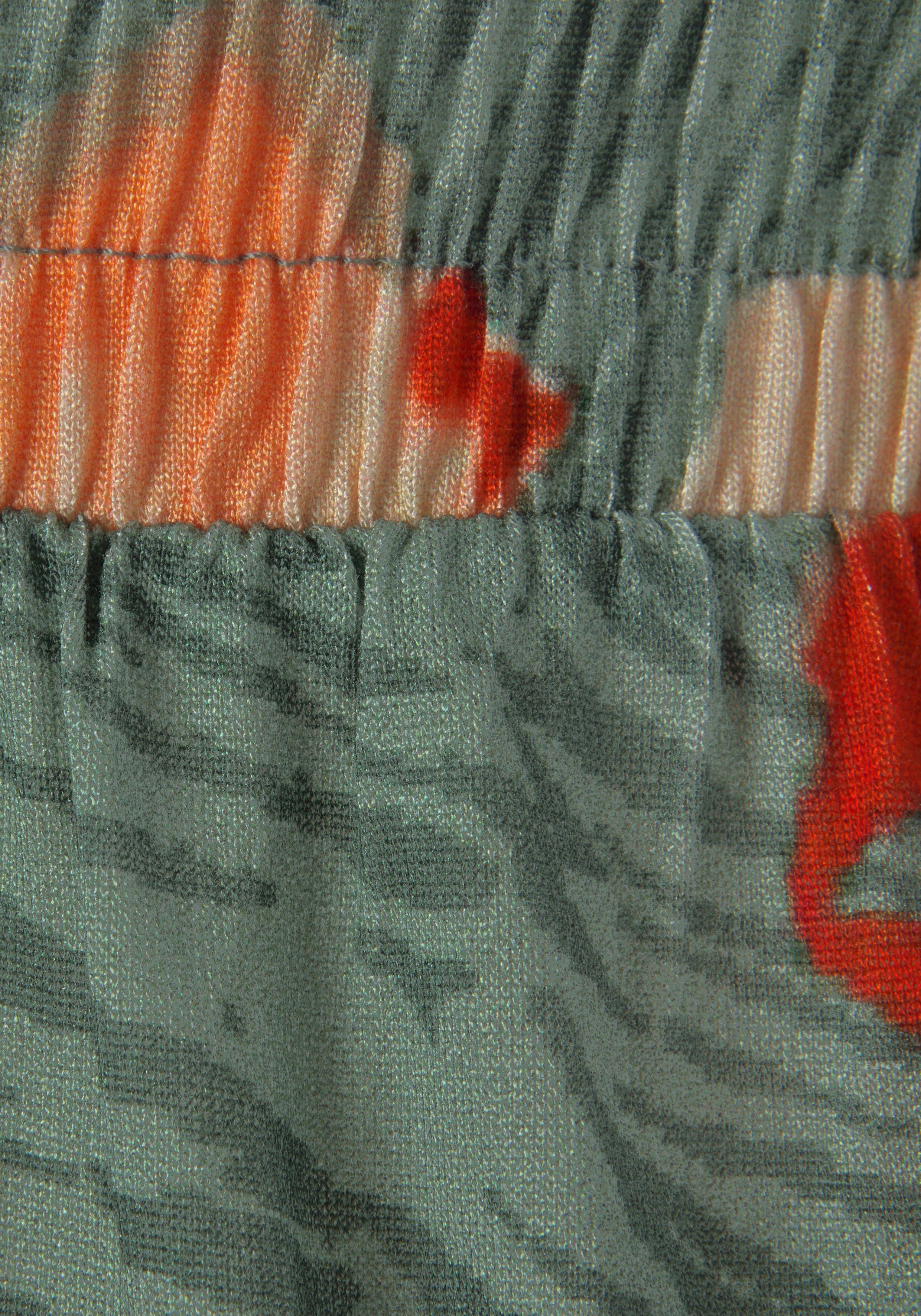 Viskosejersey Taschen, aus sommerlich LASCANA mit Shorts Hose, und kurze Alloverdruck