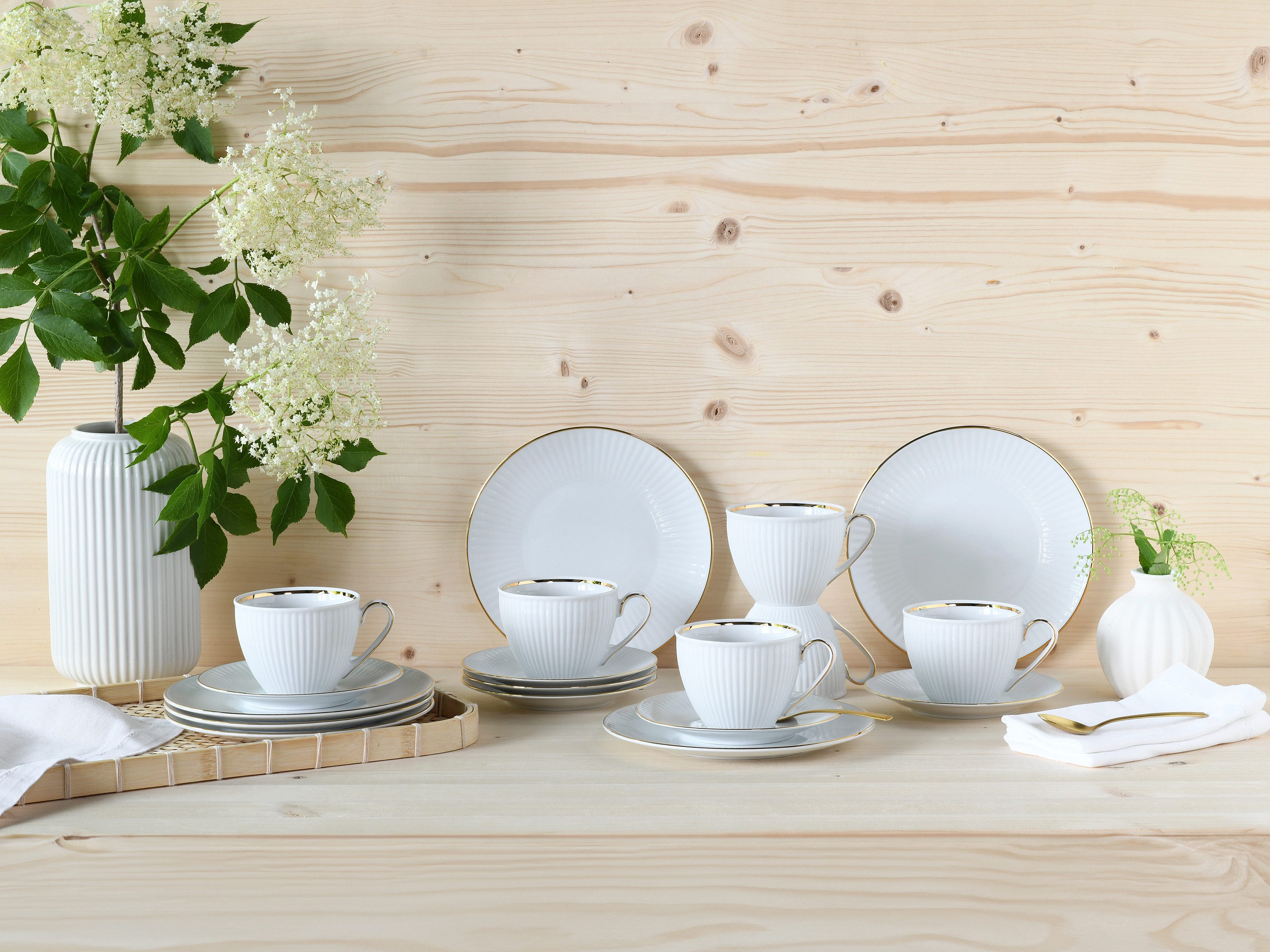 CreaTable Kaffeeservice Valencia Gold, Kaffee-Service 18-tlg (18-tlg), 6 Personen, Porzellan, Elegant, Goldrand