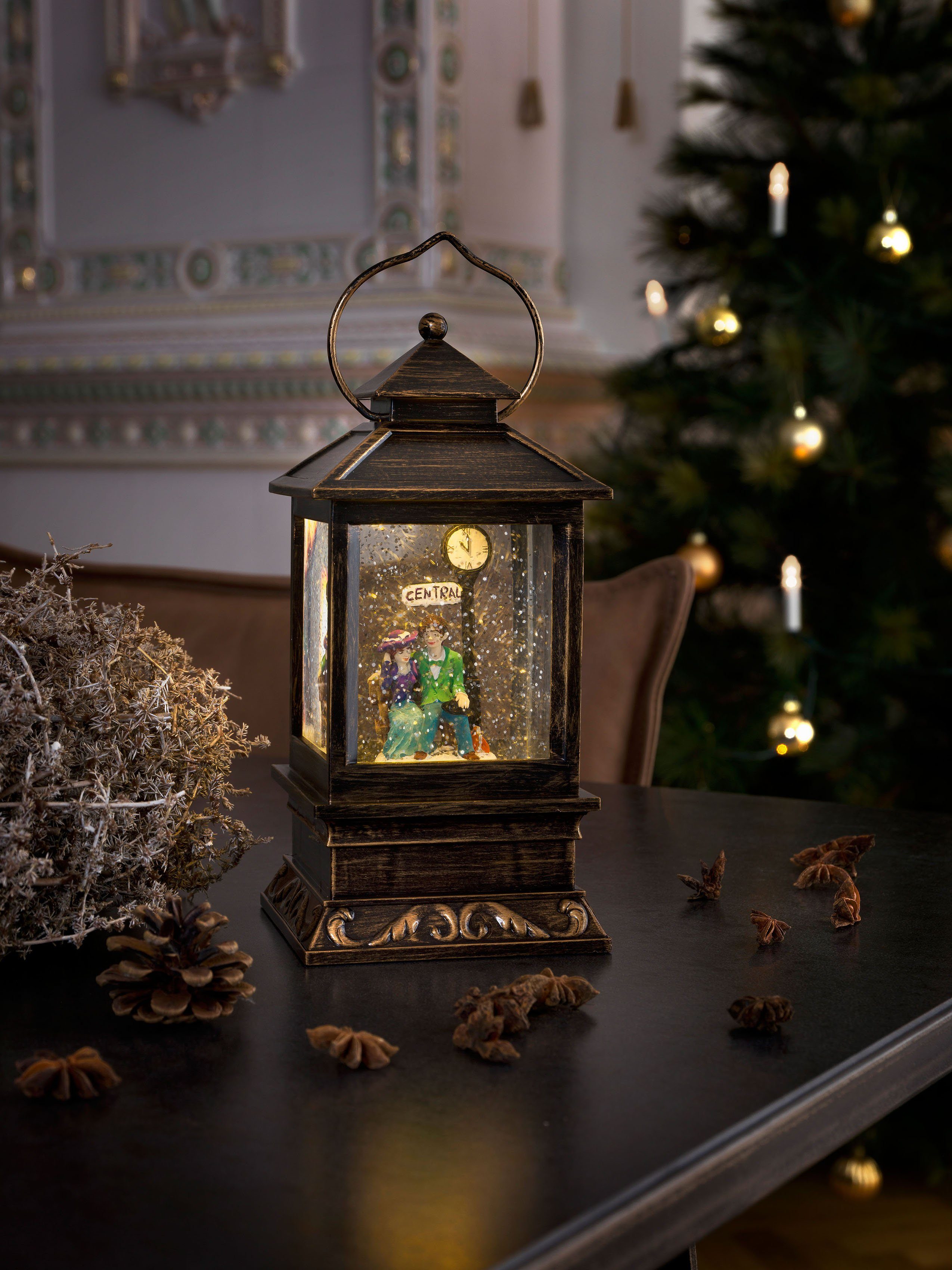 KONSTSMIDE LED Laterne Weihnachtsdeko, LED fest integriert, Warmweiß, LED  Schneelaterne mit Pärchen, klein | Leuchtfiguren