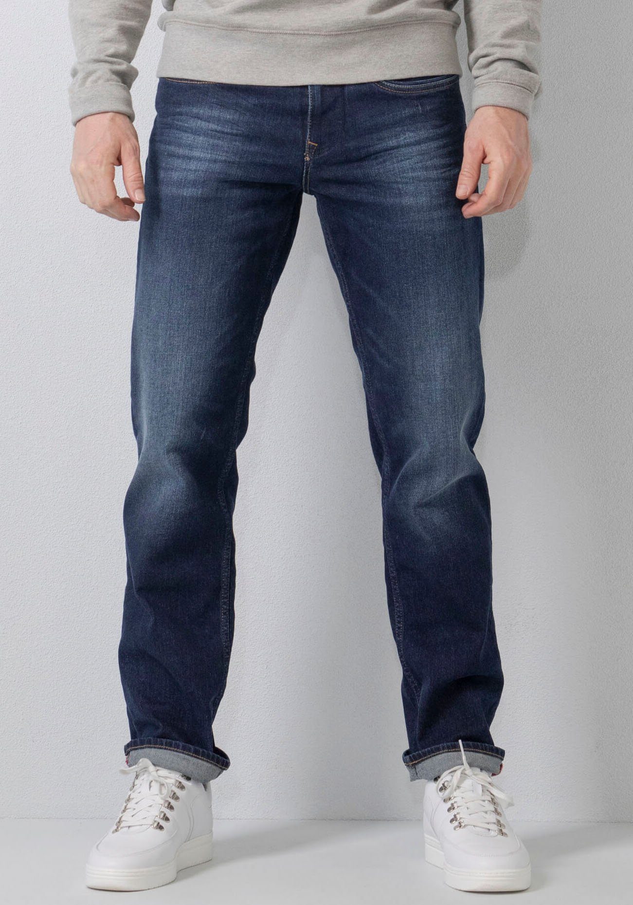 Industries Dark used Regular-fit-Jeans RILEY Petrol