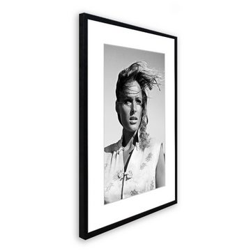 artissimo Bild mit Rahmen Bild gerahmt 51x71cm / schwarz-weiß Poster mit Rahmen Ursula Andress, James Bond: Ursula Andress