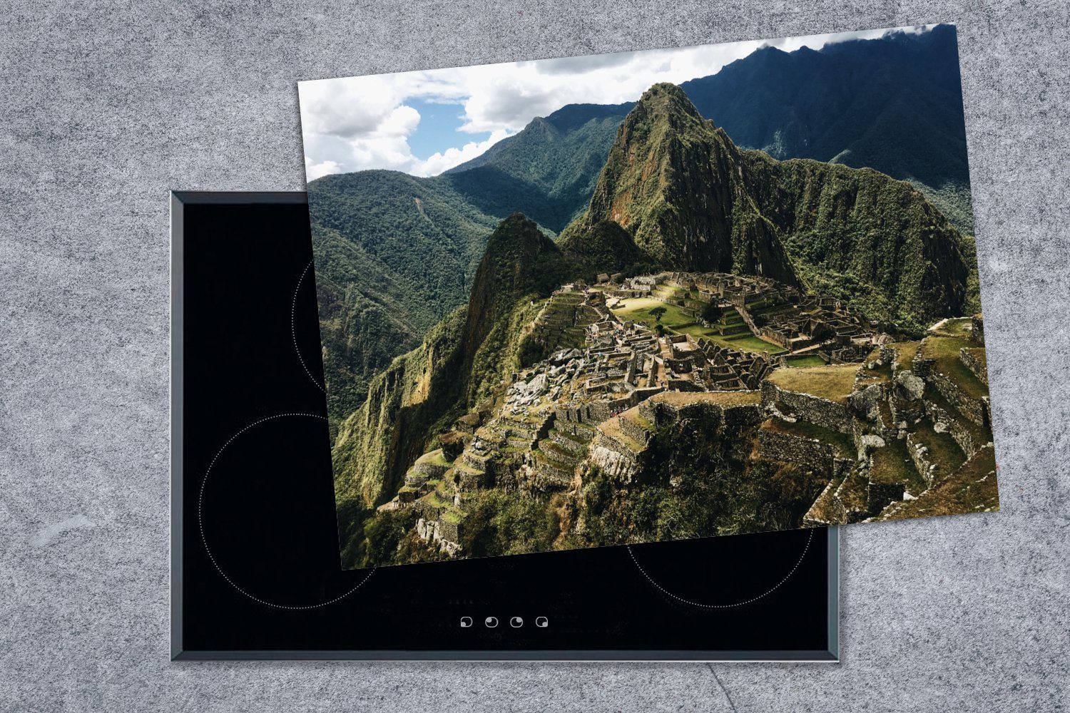 Mobile Vinyl, Arbeitsfläche - 70x52 Berg - (1 cm, Peru Picchu, Ceranfeldabdeckung MuchoWow Machu nutzbar, Herdblende-/Abdeckplatte tlg),