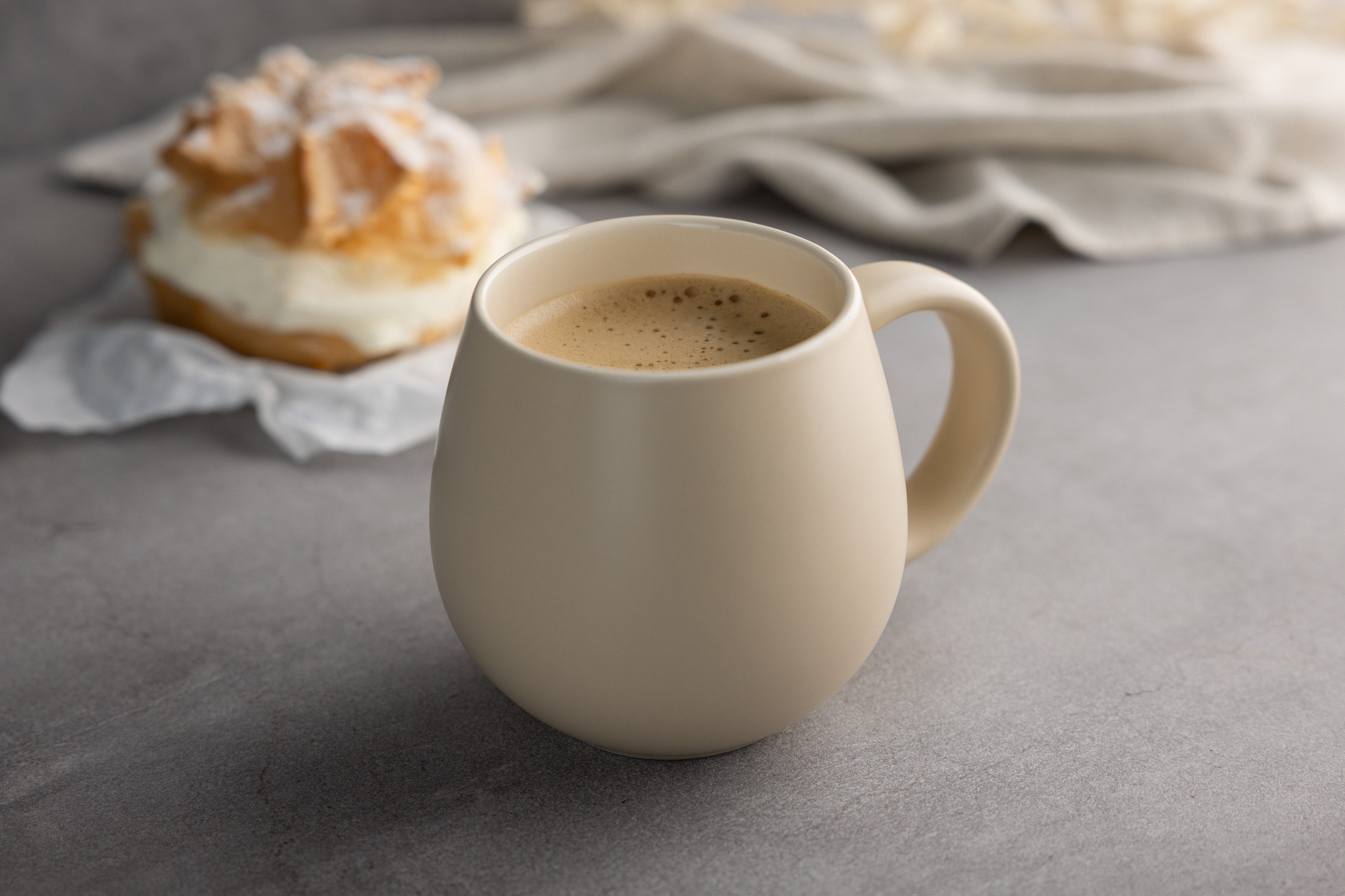 Sallys Tasse Belly Mug, handgemacht aus 400 ml, langer Wärmespeicher durch 100 % Steingut