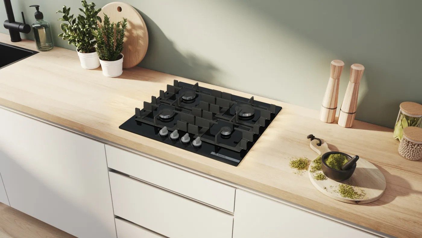 BOSCH Gasherd-Set Gas Autark Elektro Backofen Schwarz Teleskop + GAS Kochfeld Glas, mit 1-fach-Teleskopauszug, -Reinigungsassistent: Weniger Reinigungsaufwand dank neuer Reinigungsoption speziell für leichte Verschmutzungen.