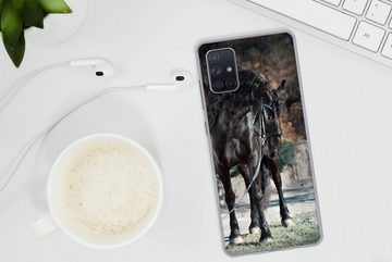 MuchoWow Handyhülle Pferde - Friese - Halter, Phone Case, Handyhülle Samsung Galaxy A71, Silikon, Schutzhülle