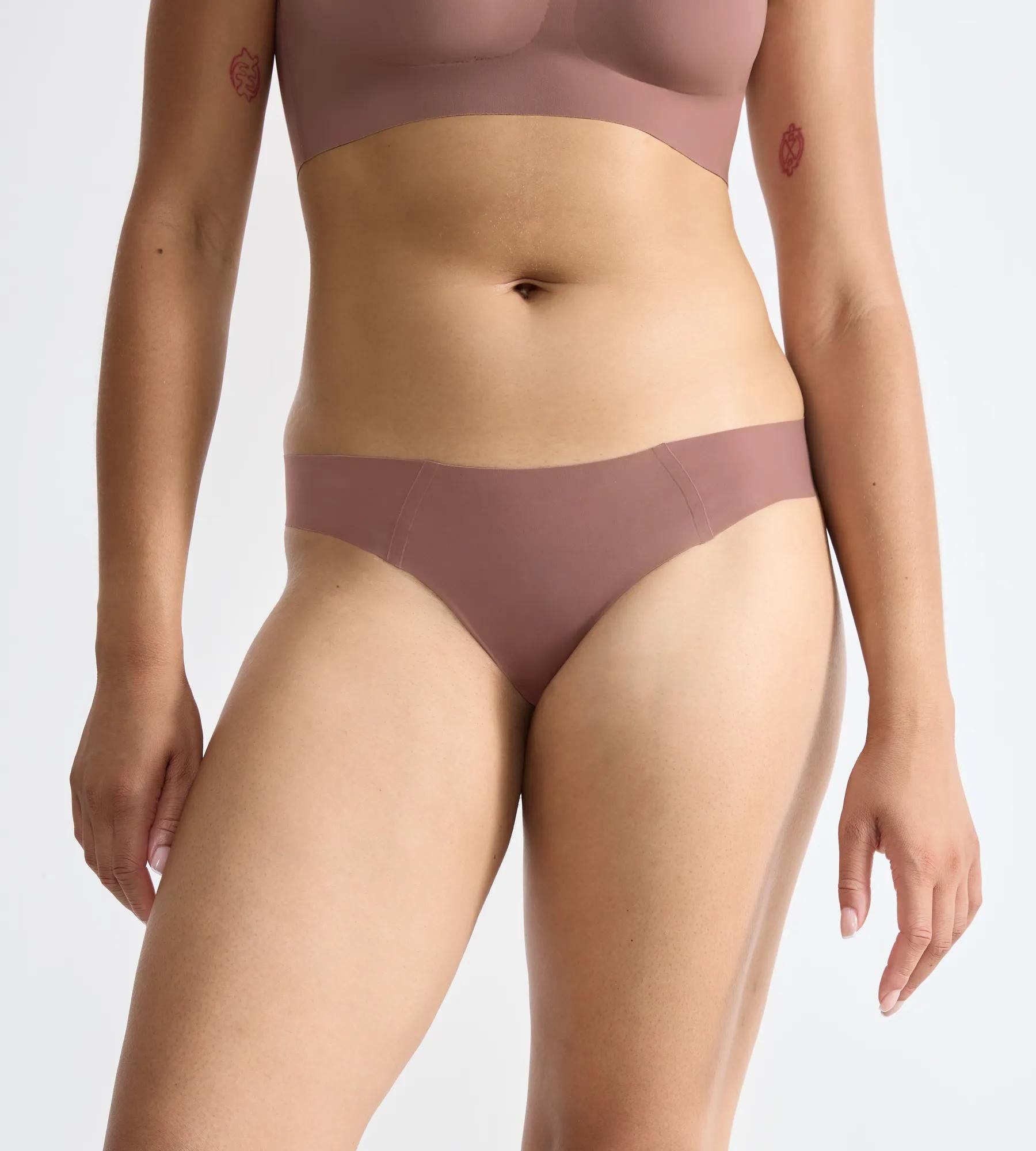 sloggi Tanga ZERO Feel 2.0 nahtlos, superweiches Interlock-Jersey Material, ultraleicht
