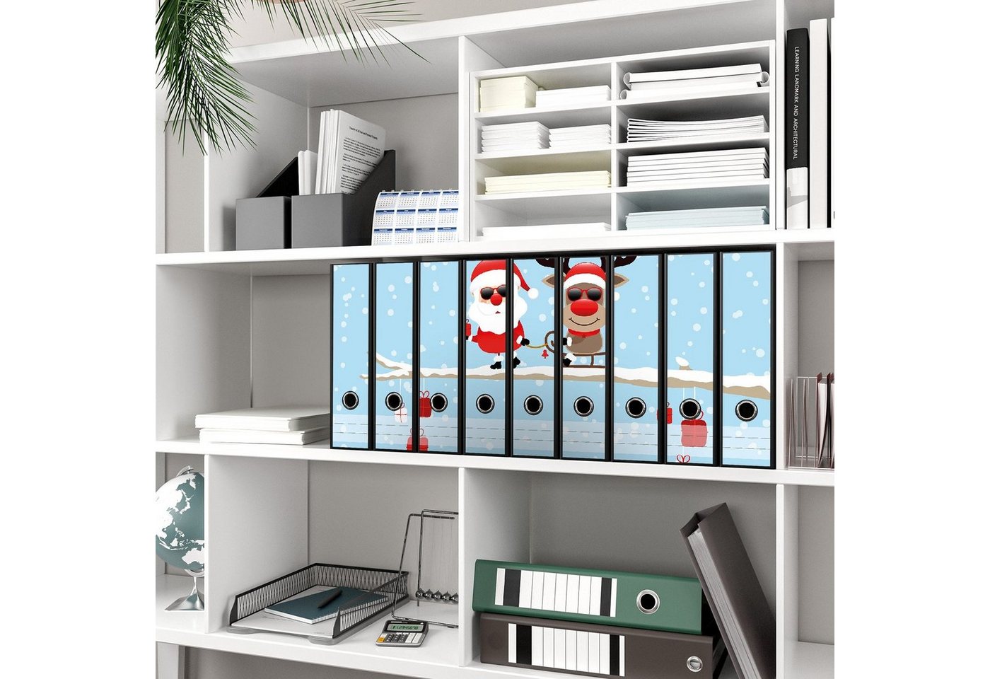 Thumbnail - Wallario Etiketten Cooler Weihnachtsmann mit Rentier auf einem Ast, Ordnerrücken-Sticker in verschiedenen Ausführungen