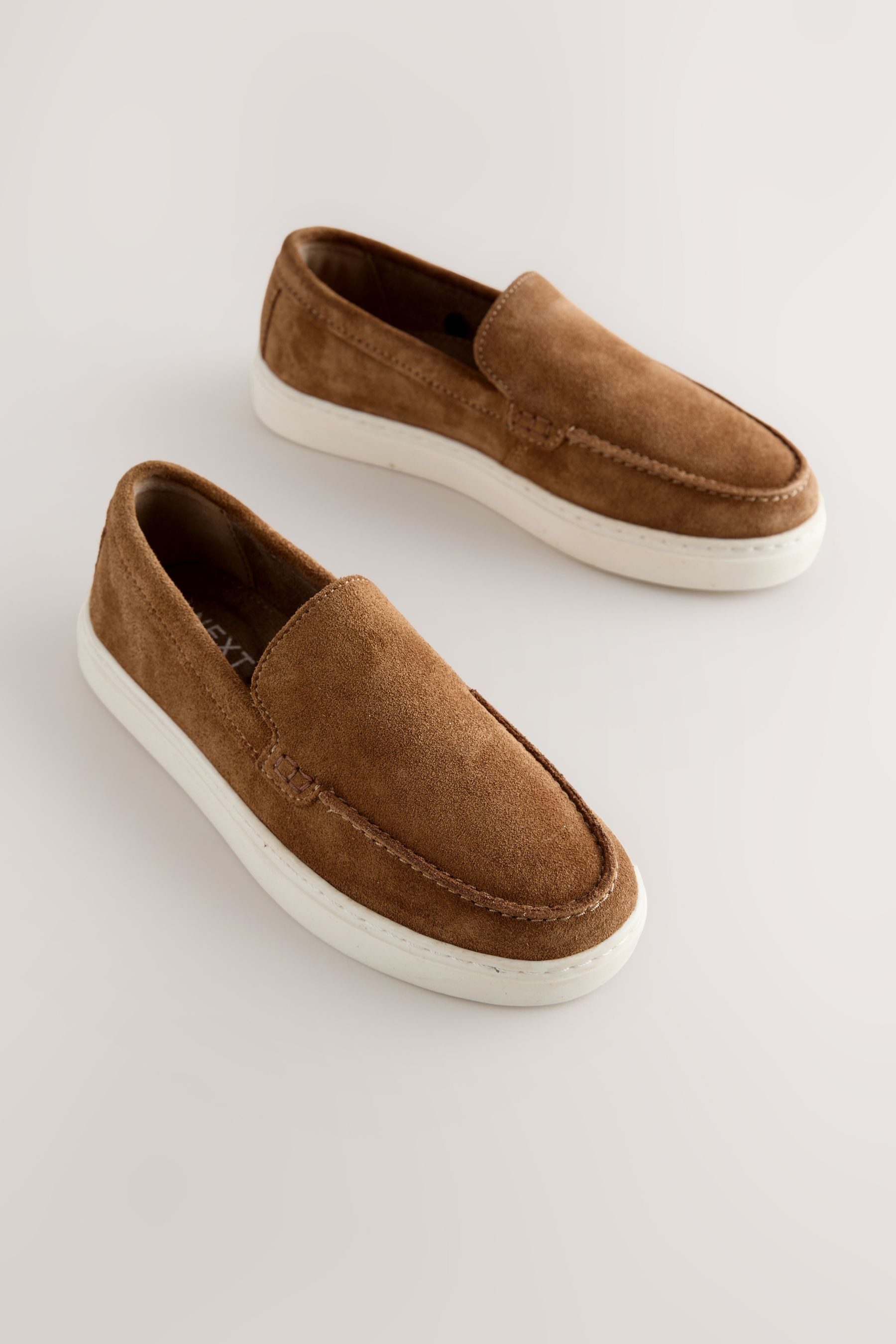 Next Veloursleder-Loafers Loafer (1-tlg)