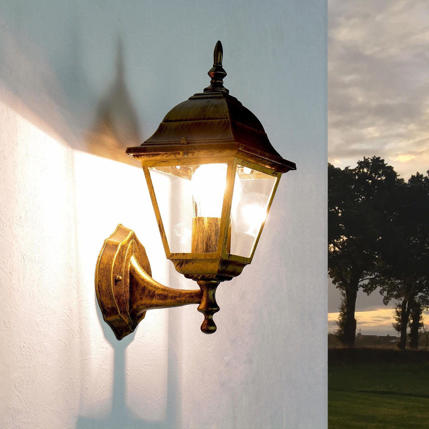 Licht-Erlebnisse Außen-Wandleuchte TIROL, ohne Leuchtmittel, Wandlaterne Garten Haus in Gold antik Rustikal IP44 Wandlampe außen