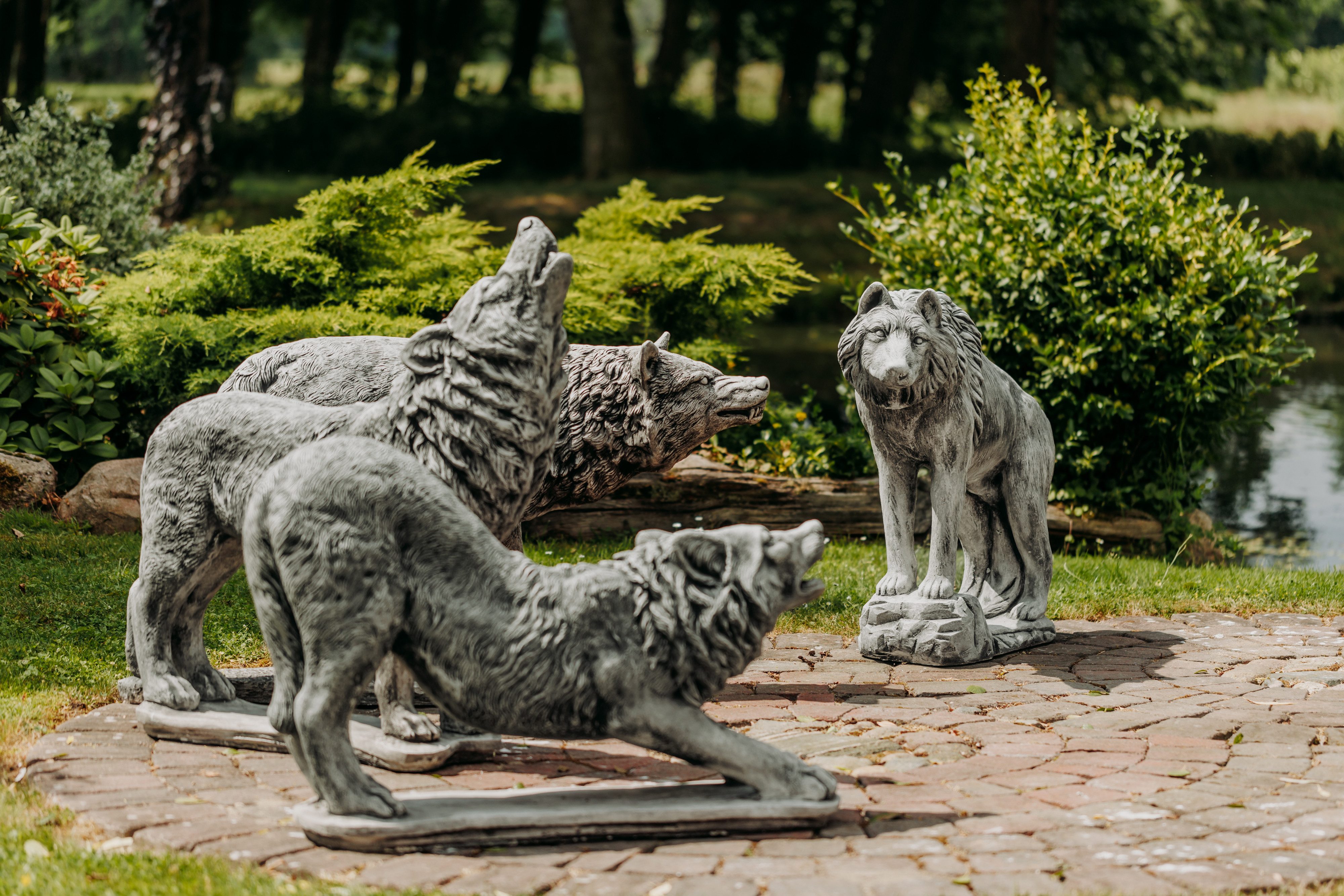 gartendekoparadies.de Gartenfigur Imposante Wolf Statue, Steinfigur, H. 82 cm, 125 kg, Frostsicher