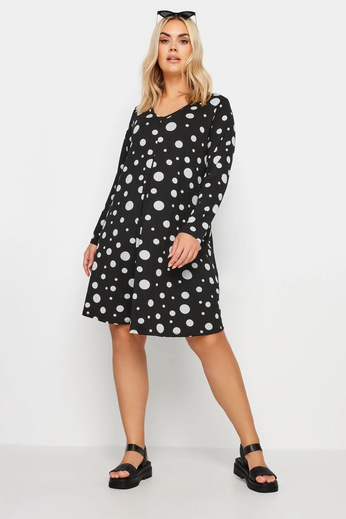 Stil Diva Midikleid Plus Size Kleid mit V-Ausschnitt, langen Ärmeln und Polka-Dots