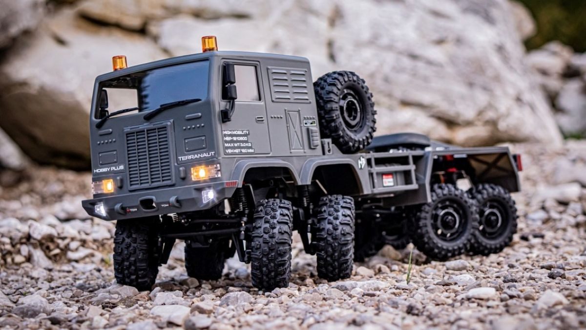 Absima RC-Truck Hobby Plus 1:18 Offroad-Truck CR-18P 8X8 Terranaut 4-Achser (Set, inkl. 2.4 GHz Fernsteuerung, 2S Fahrakku und USB Ladekabel), mit getrennt voneinander lenkbaren Vorder- und Hinterachsen