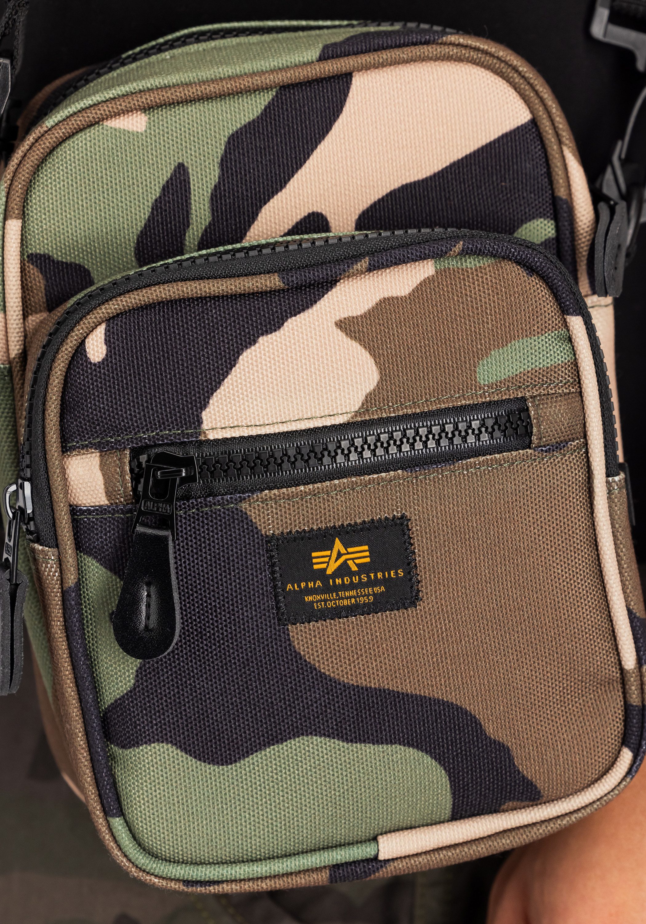 Alpha Industries Umhängetasche Label Messenger Bag S