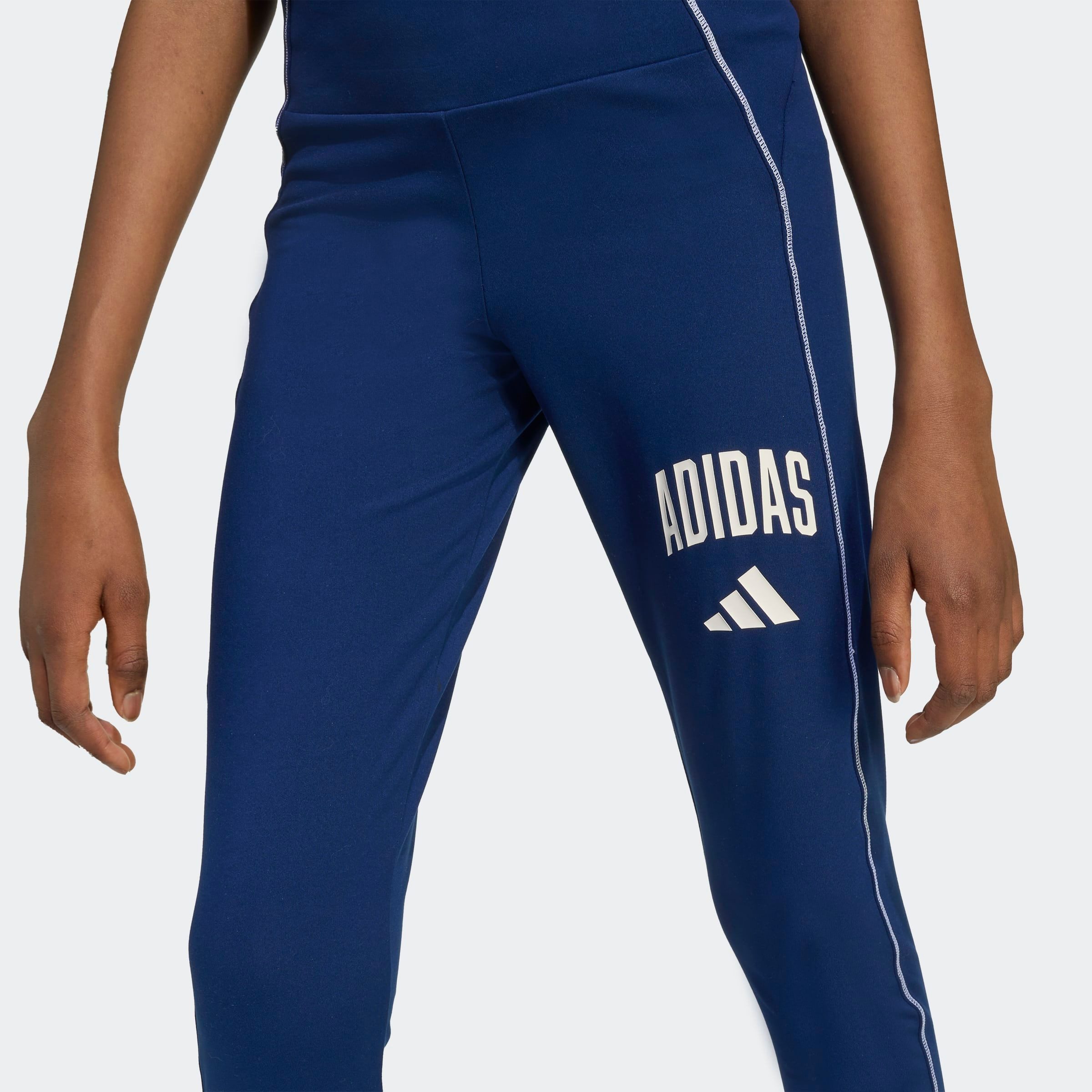 adidas Sportswear Trainingstights TRAIN ESSENTIALS COLLEGIATE PRINT KIDS LEGGINGS für Kinder, eng anliegender Schnitt, mit CLIMACOOL Technologie
