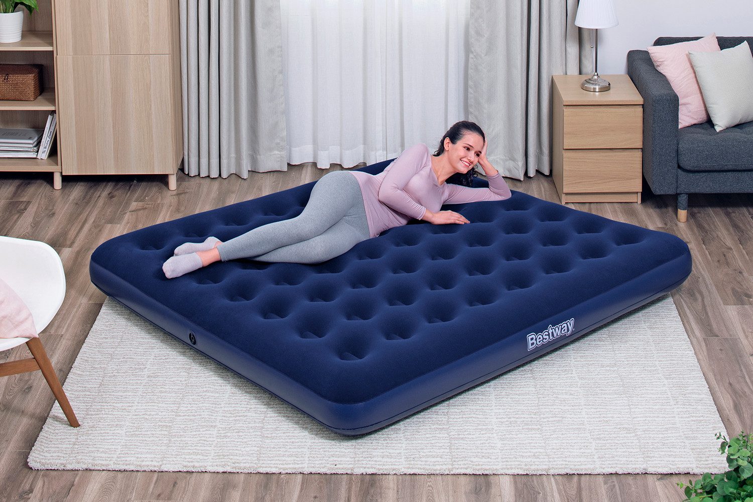 Bestway Luftbett 203 x 183 x 22 cm, (Packung, 1-tlg., Inkl. externer Elektropumpe, Für 2 Personen), Ideal für den Innen- und Außengebrauch