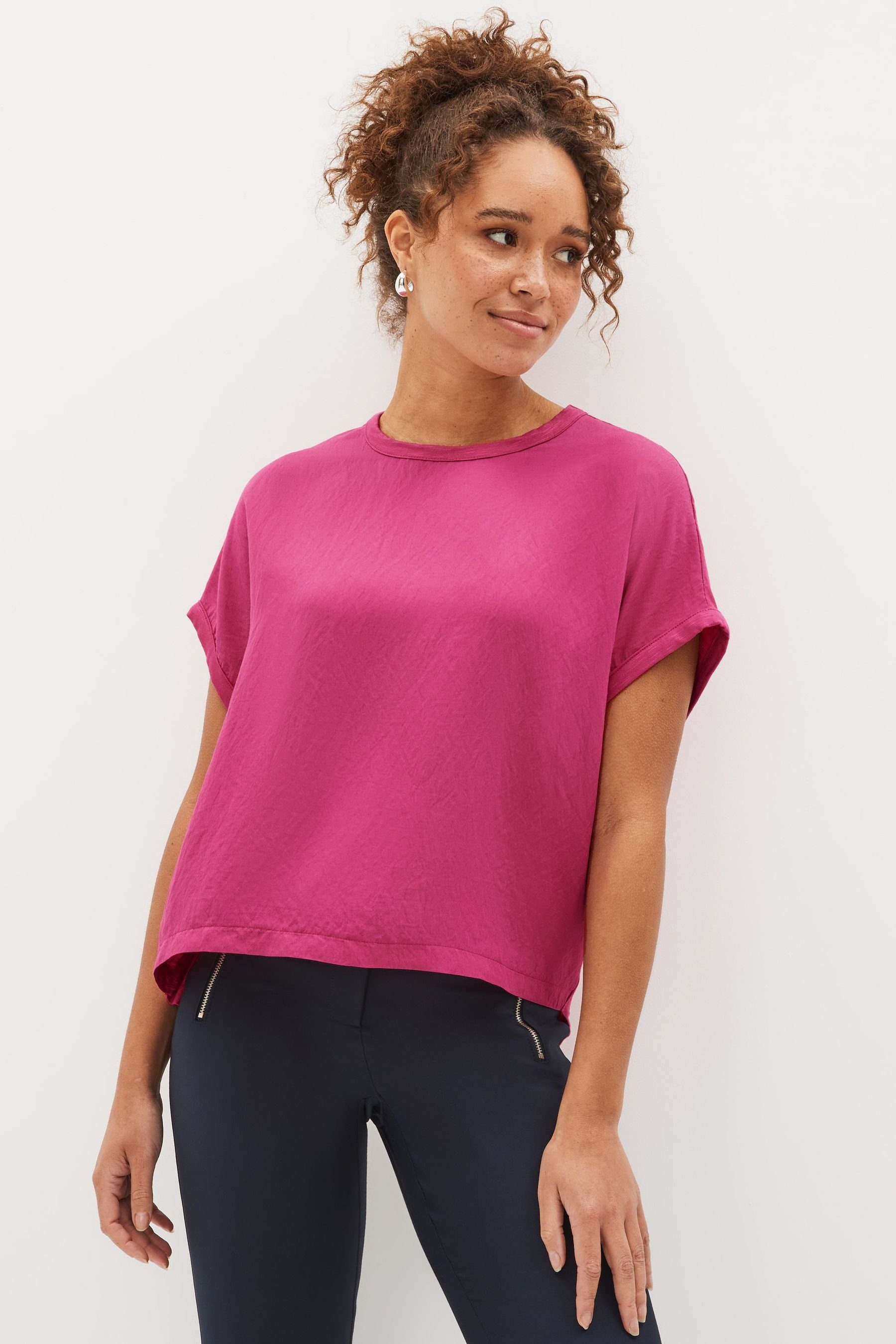 Next T-Shirt Kastiges Kurzarm-T-Shirt aus Cupro-Mischgewebe (1-tlg) Pink