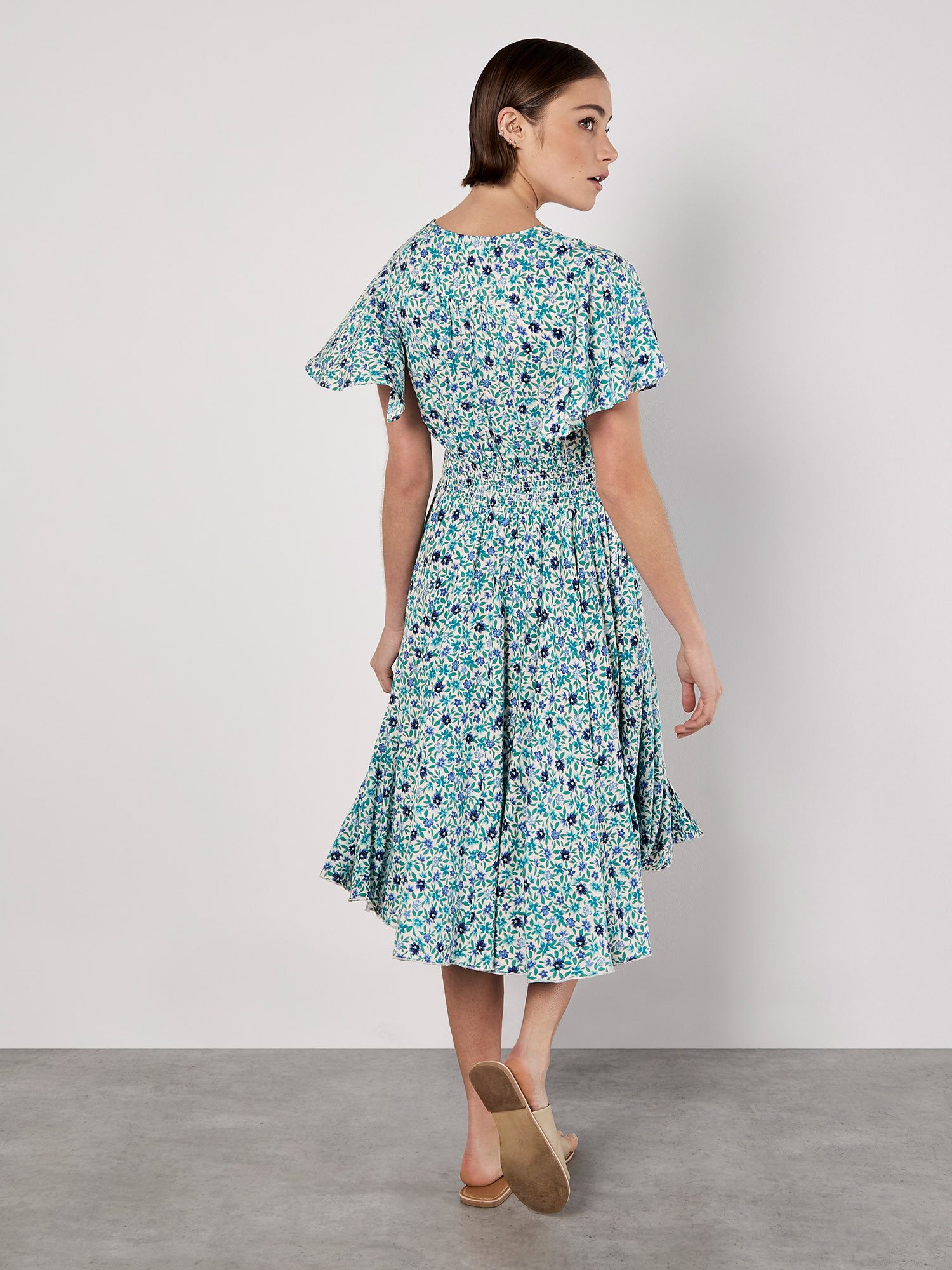Apricot Midikleid Gesmoktes Minikleid mit Zacken mit Flügelarmen