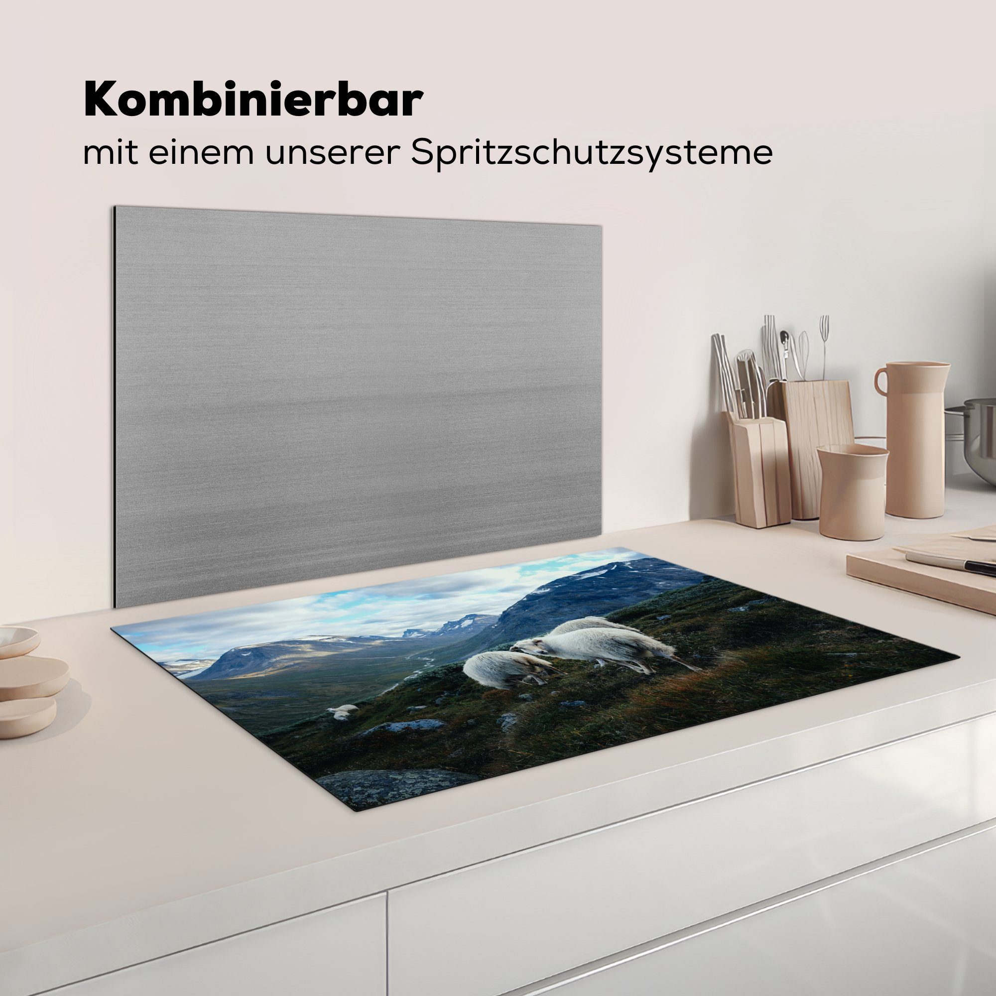 Induktionskochfeld Schutz Vinyl, tlg), - Ceranfeldabdeckung Herdblende-/Abdeckplatte Natur 81x52 MuchoWow (1 Schafe - cm, für küche, die Berge,