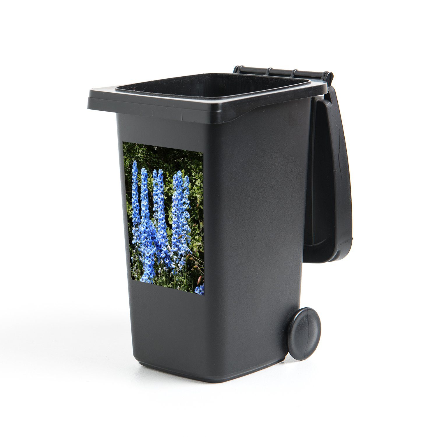 MuchoWow Wandsticker Babyblaue Ritterspornblüten (1 St), Mülleimer-aufkleber, Mülltonne, Sticker, Container, Abfalbehälter