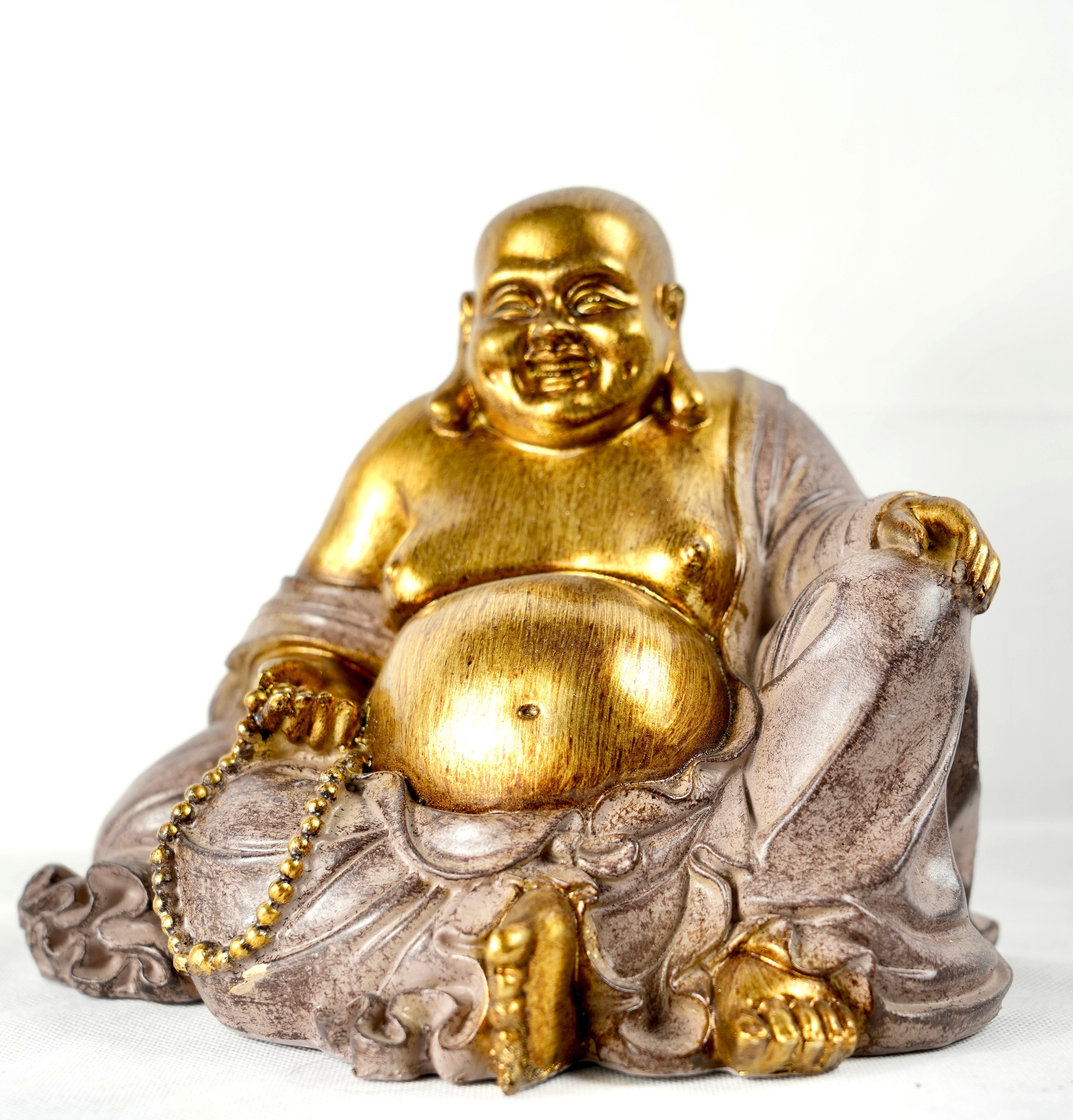 GILDE Dekoobjekt Lachender dicker Buddha Handbemalte Skulptur für Ruhe und Kraft