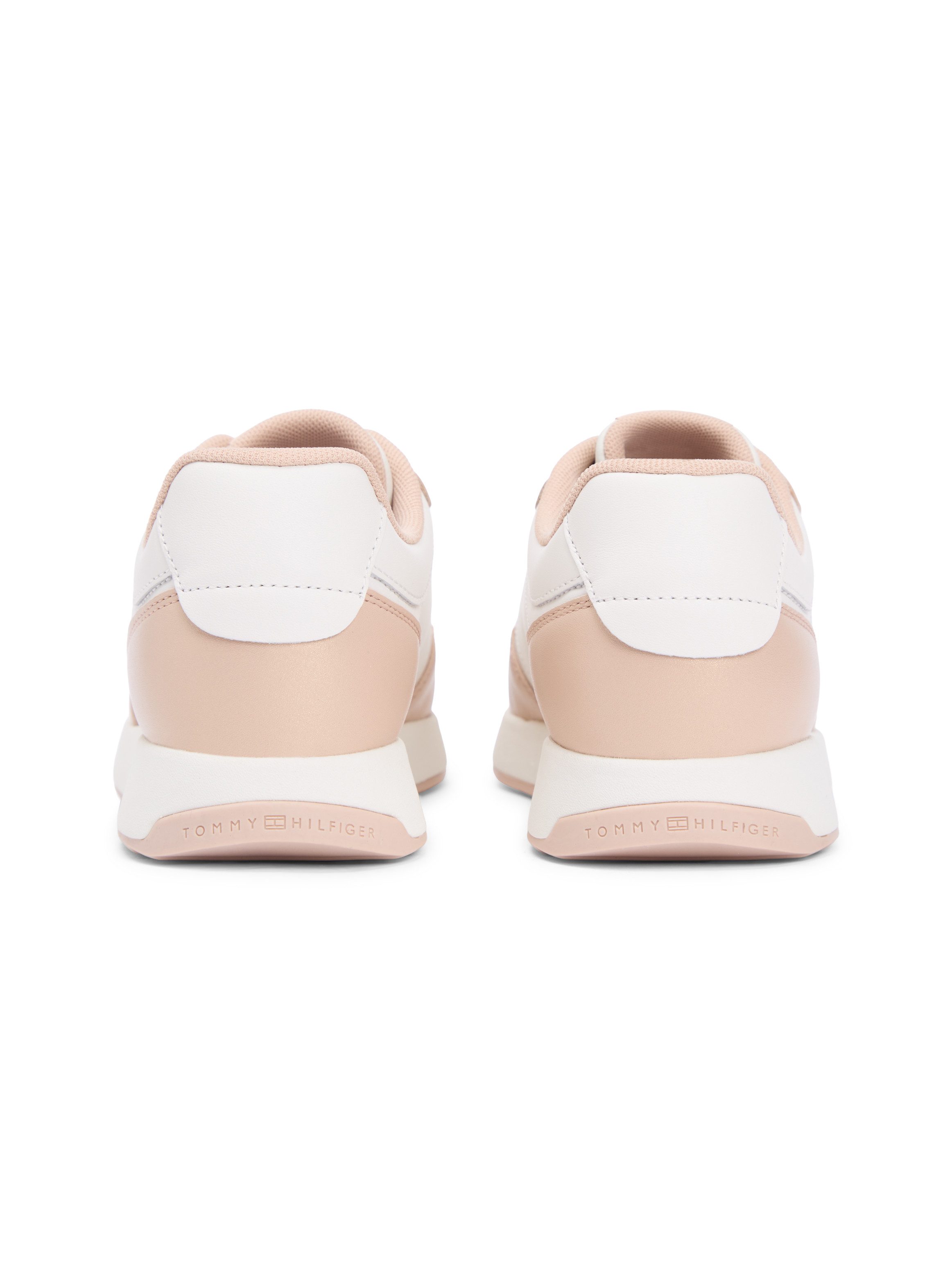 Tommy Hilfiger TH CHIC EVA RUNNER Plateausneaker Freizeitschuh, Halbschuh, Schnürschuh in leicht glänzender Optik