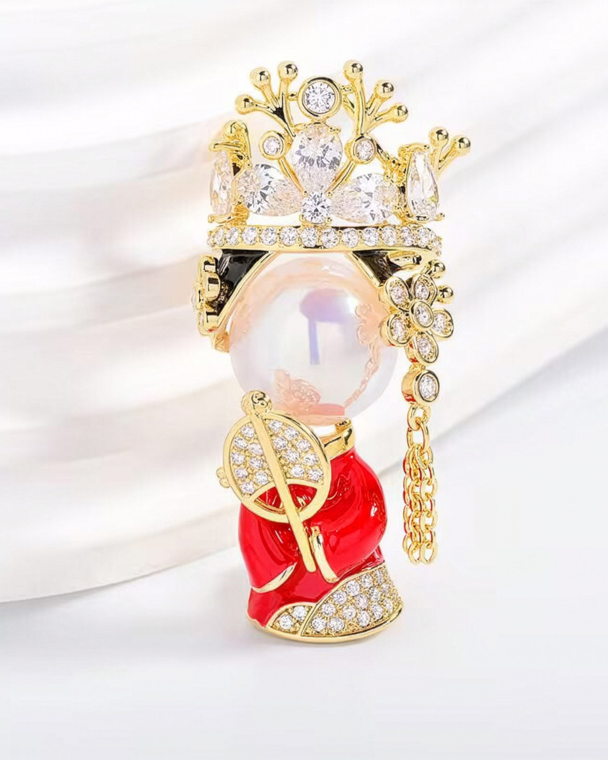 MayTree Brosche Premium "Prinzessin Wu" (Stück, 1-tlg), Metallbrosche mit Zirkonia und Zierperle
