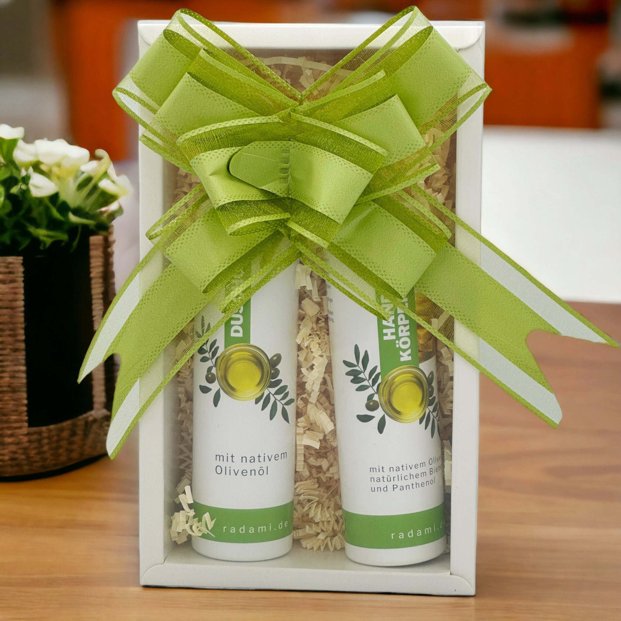 Radami Hautpflege-Set Box einer Olivenöl Set, in Geschenk Pflege Inhalt x mit ml 2 Geschenkbox natives 250 Set Körpercreme / Duschgel Geschenkbox