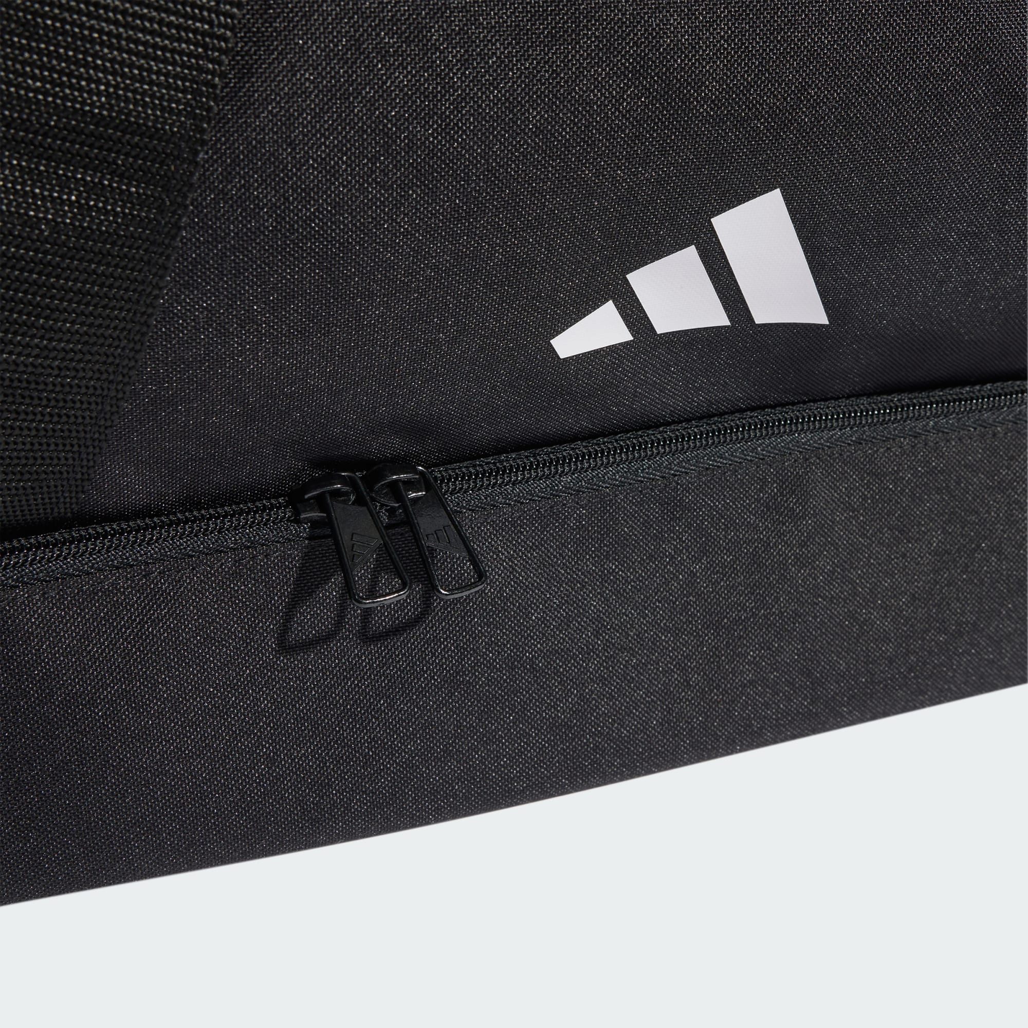 adidas Performance Reisetasche MERCEDES AMG PETRONAS FORMULA 1 TEAM DNA DUFFELBAG (1-tlg) – Bild 4 von 5