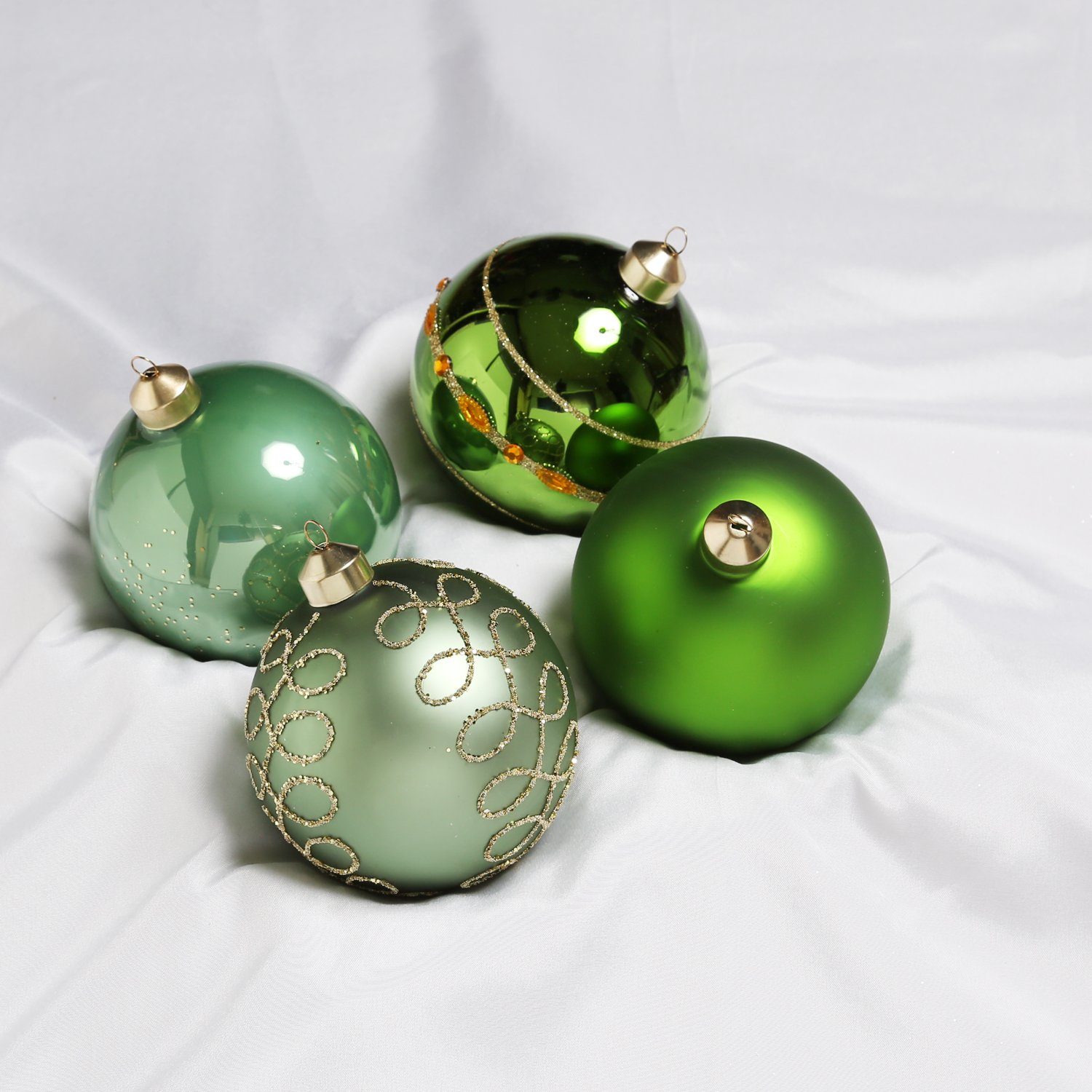 MARELIDA Weihnachtsbaumkugel Christbaumkugel Weihnachtskugel Glas D: 10cm  glänzend matt grün salbeigrün 4 St. (4 St)