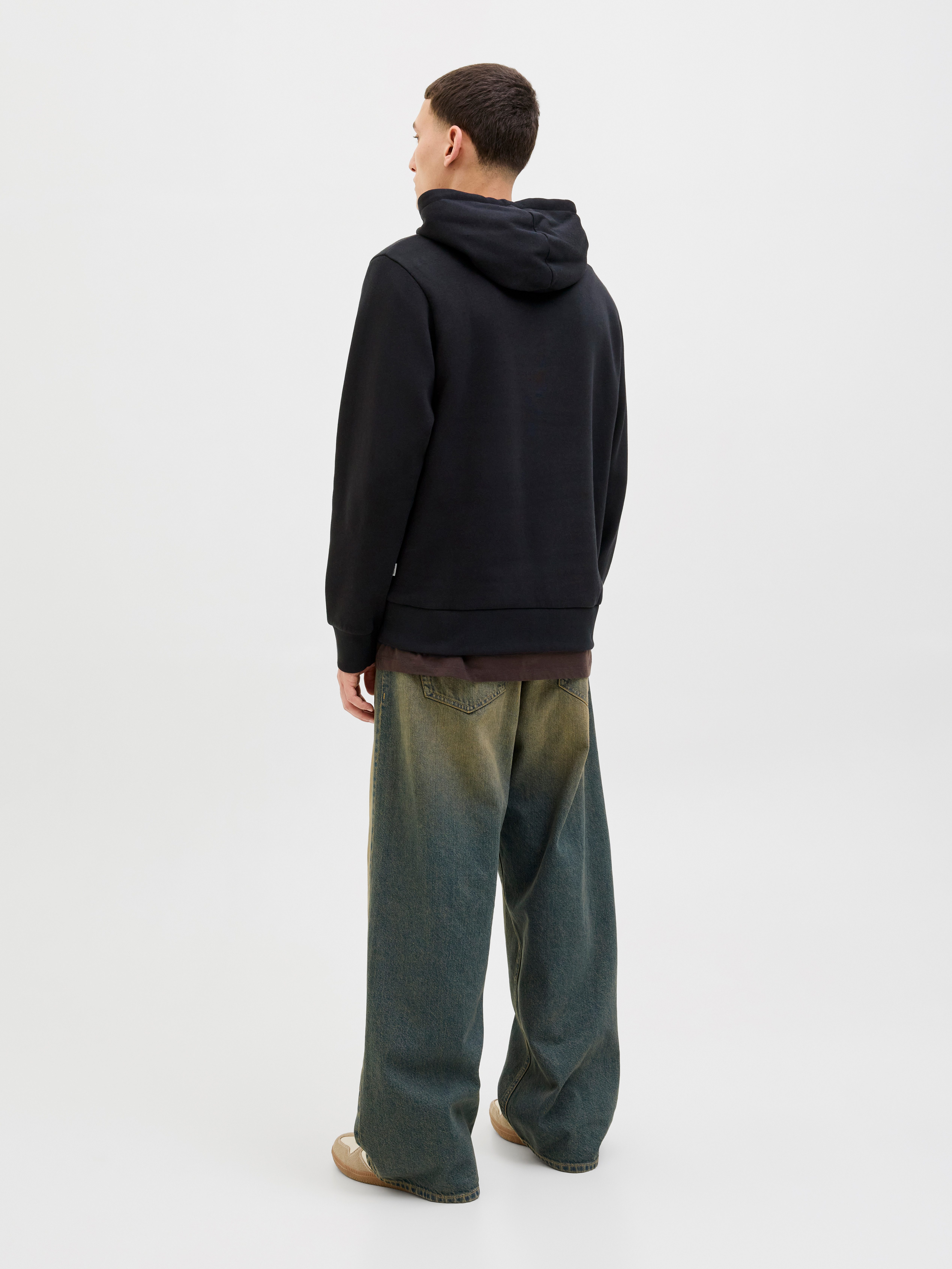 Jack & Jones Kapuzensweatshirt JJELOGO SWEAT HOOD 2 COL 25/26 NOOS mit stylischem Print