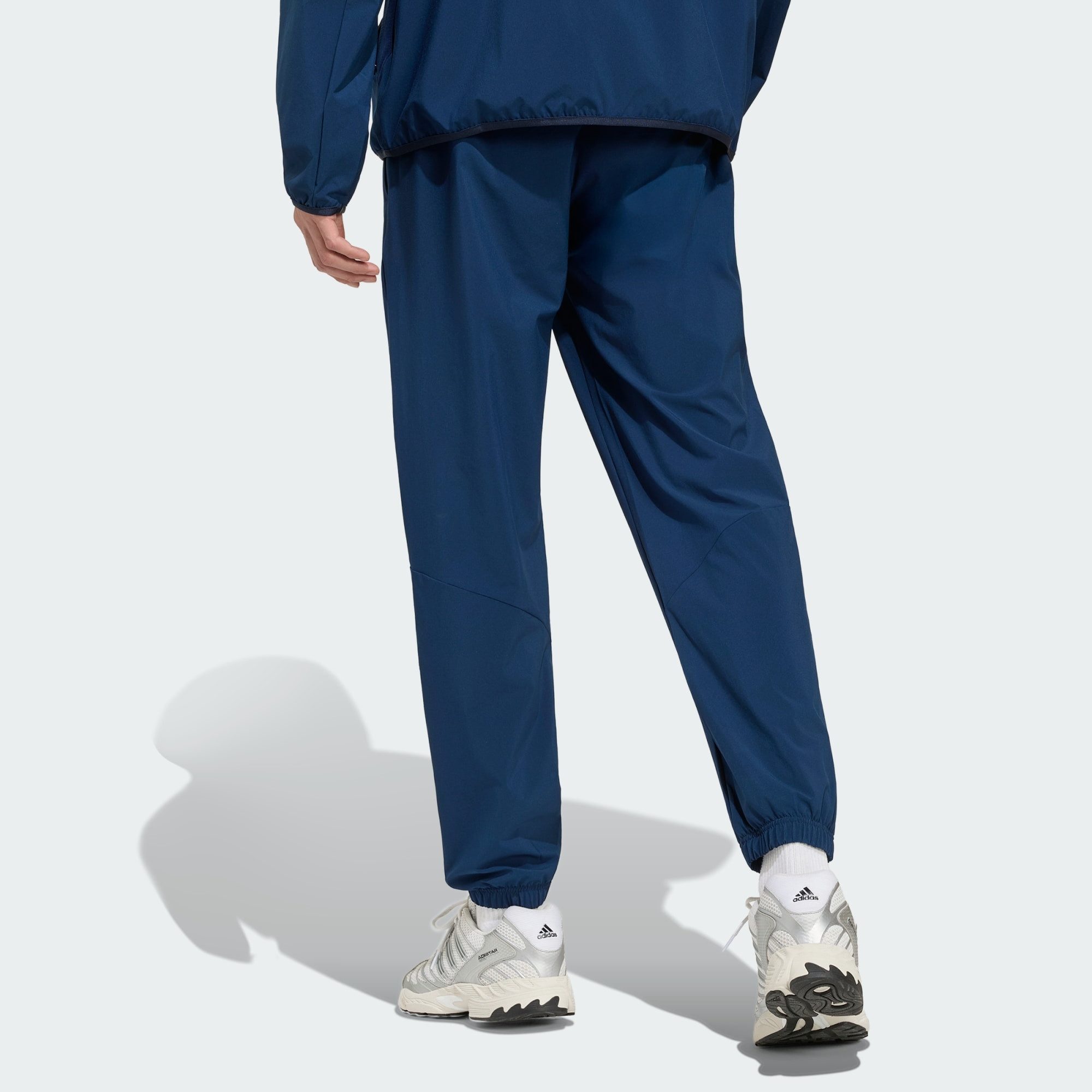 adidas Originals Jogginghose TECH TREFOIL ESSENTIALS TRAININGSHOSE (1-tlg)