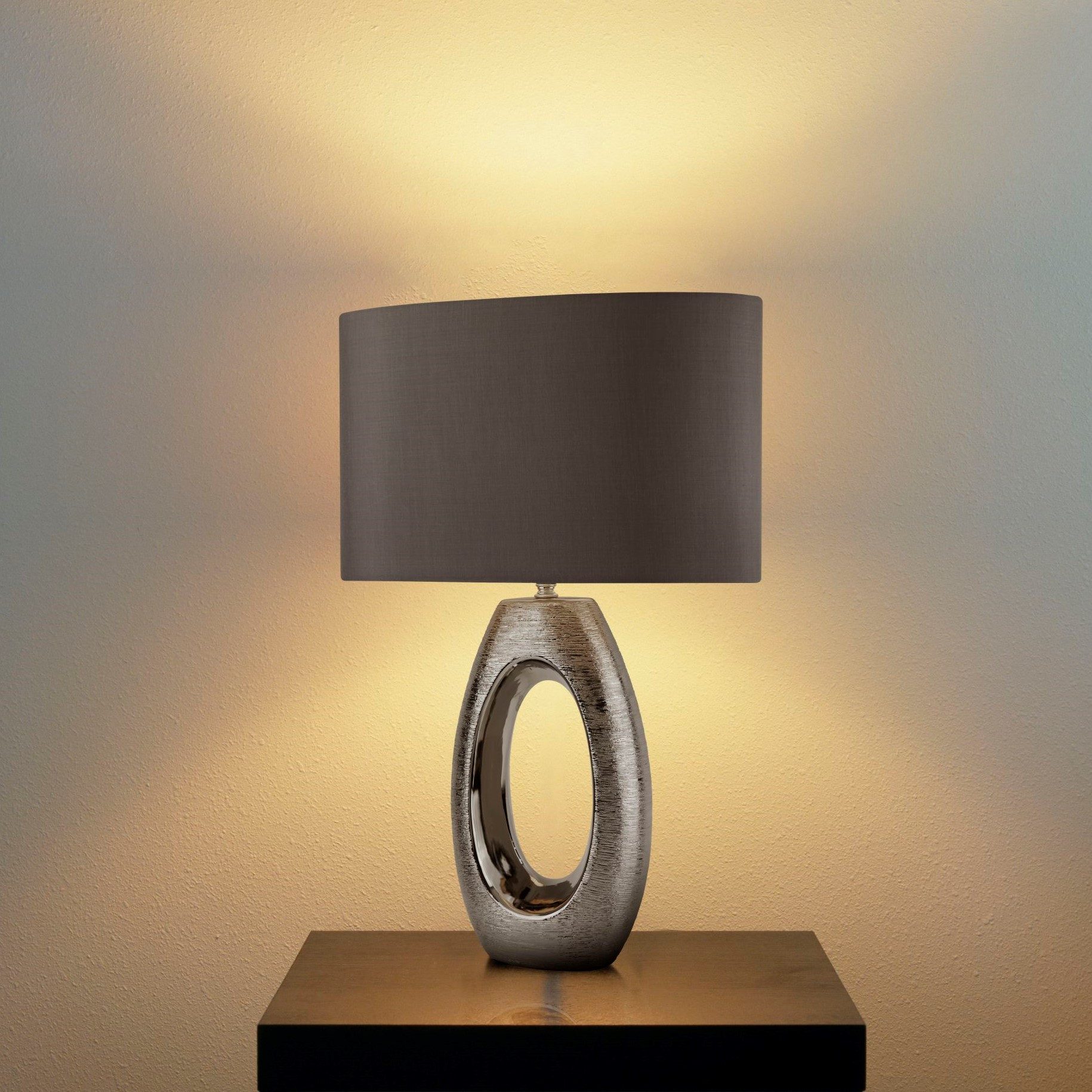 Searchlight Tischleuchte Artisan-Tischleuchte - Keramik-Chromsockel und Seidenschirm, ohne Leuchtmittel