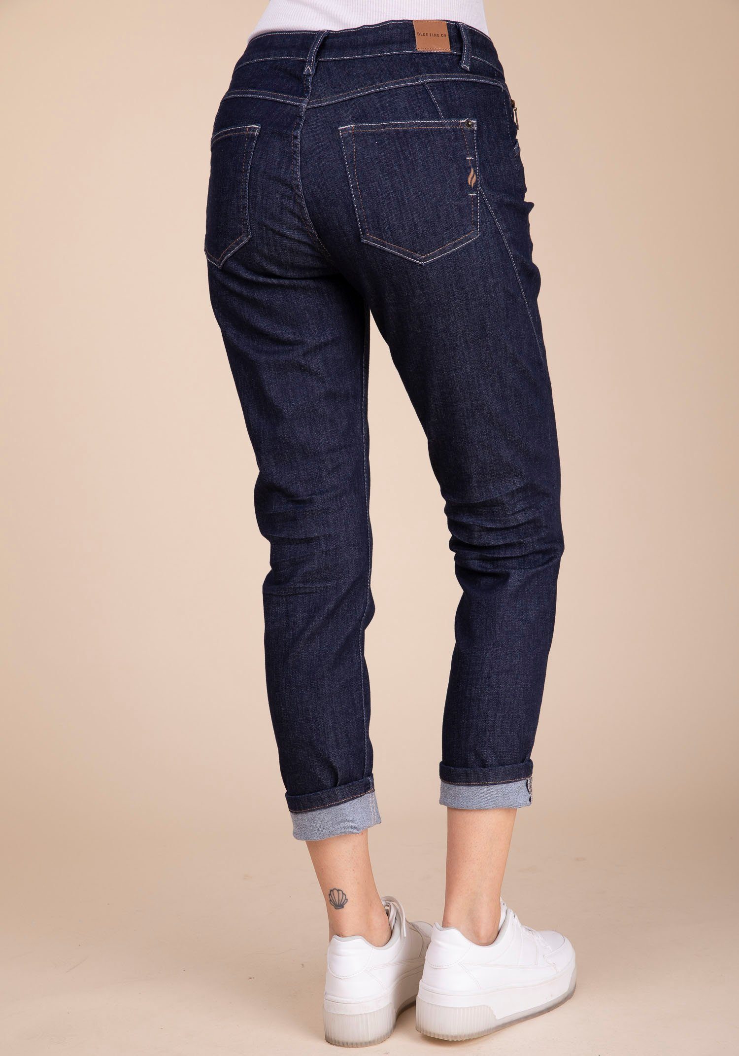 BLUE FIRE 7/8-Jeans TAPERED MID mit Knopfverschluss asymetrischen RISE rinsed GIGI