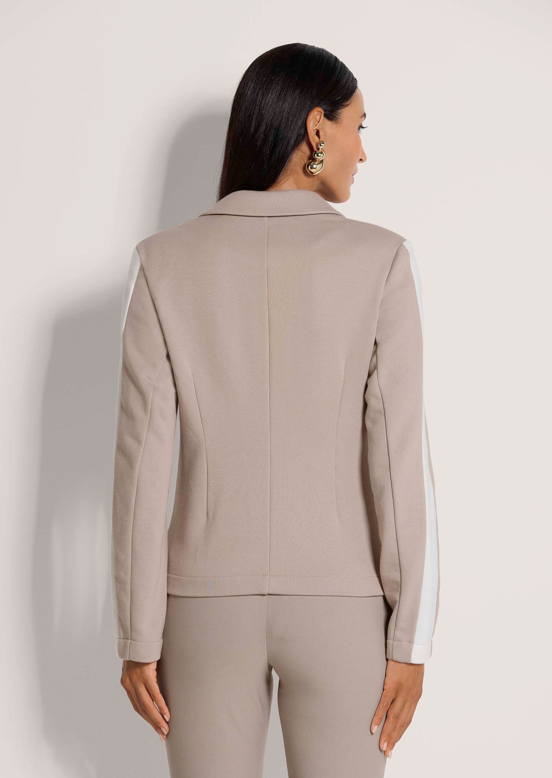 MADELEINE Langarmshirt Elegante Businessjacke mit Kontrasten Shirtjacke mit Blockstreifen, Langarm, Reverskragen