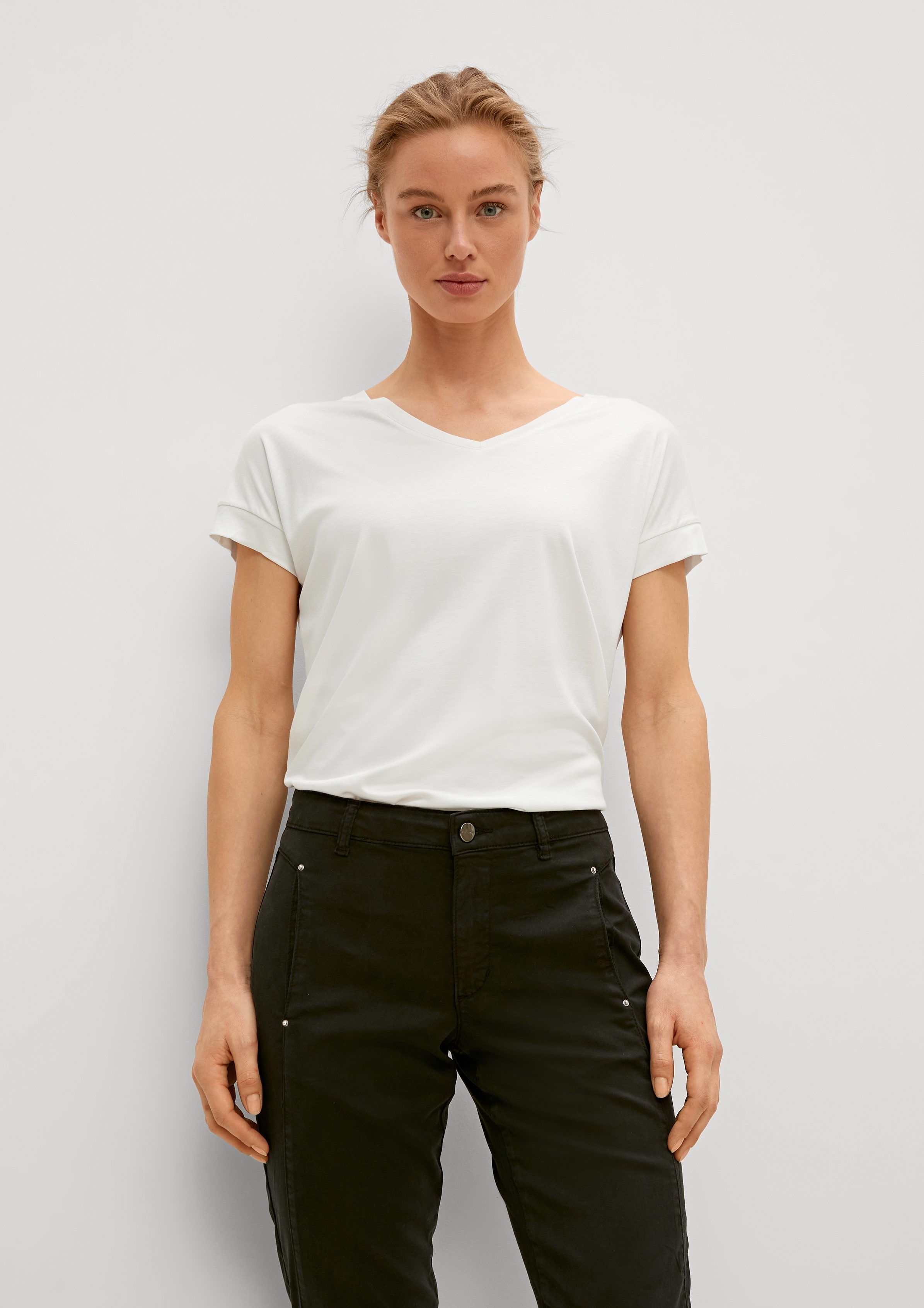 ^Derma Protect + Innovation GmbH Comma Shirttop T-Shirt mit V-Ausschnitt off white