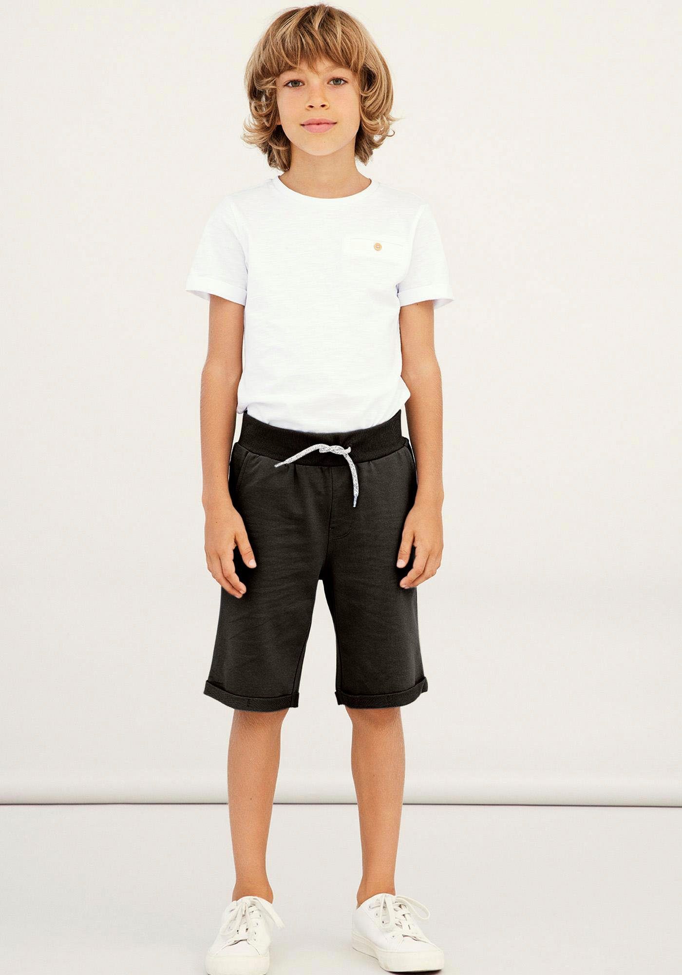 Sweatshorts NKMVERMO LONG SWE SHORTS UNB F NOOS